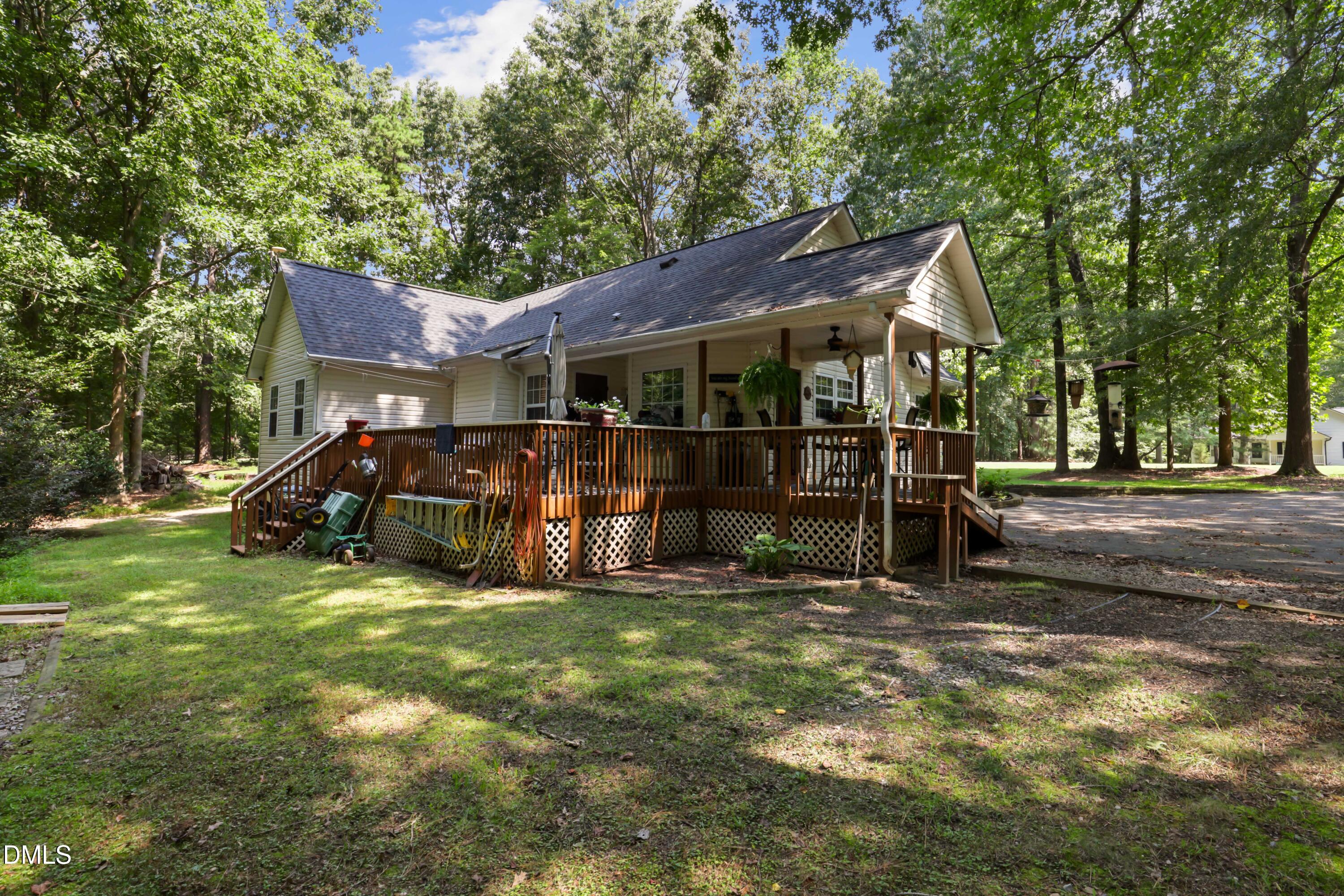 main property photo 4