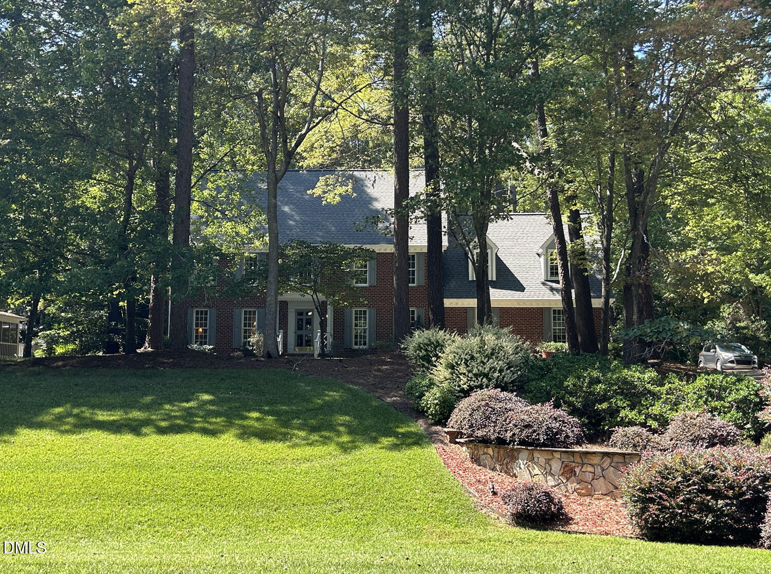 main property photo 3