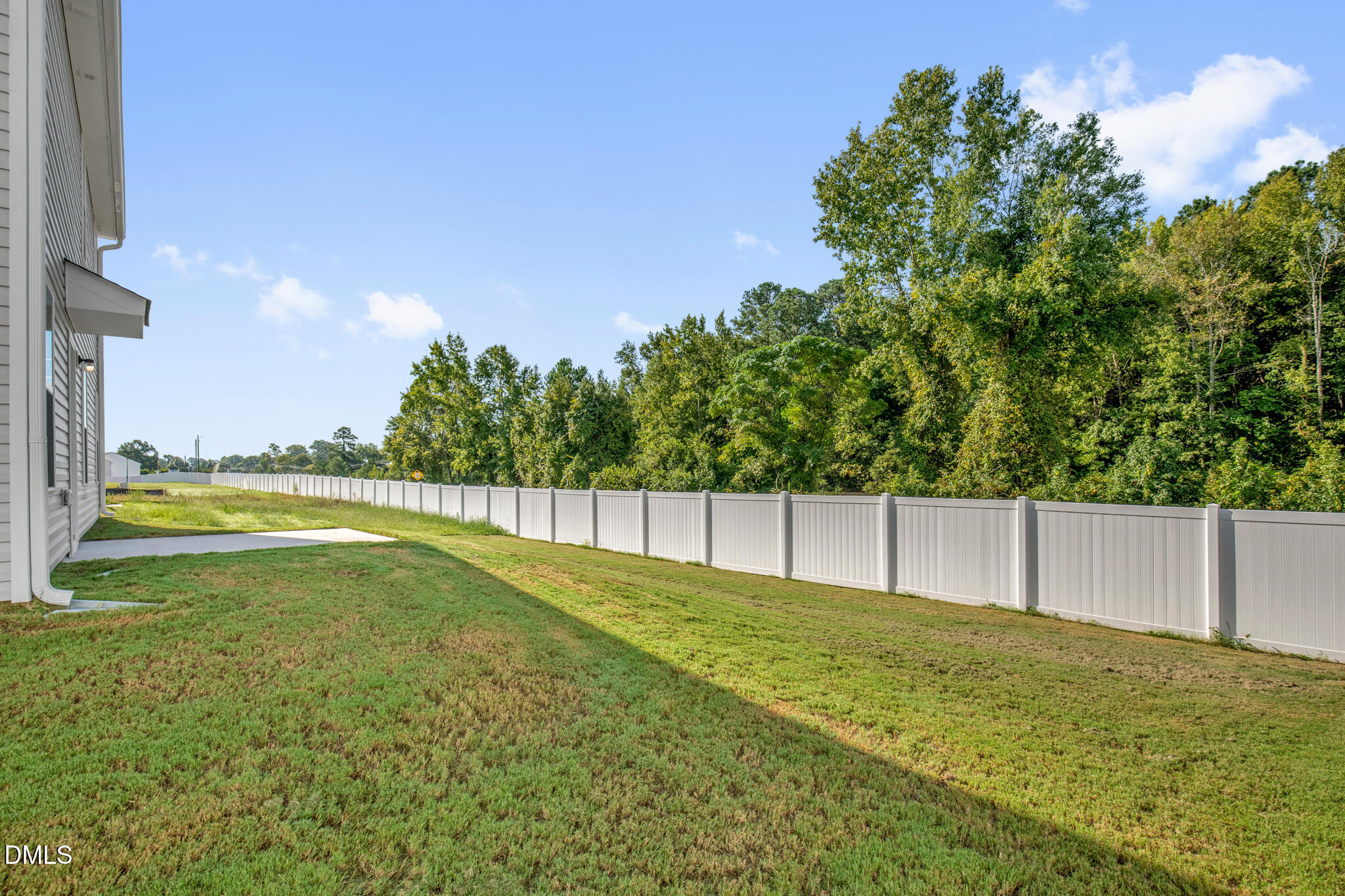 main property photo 44