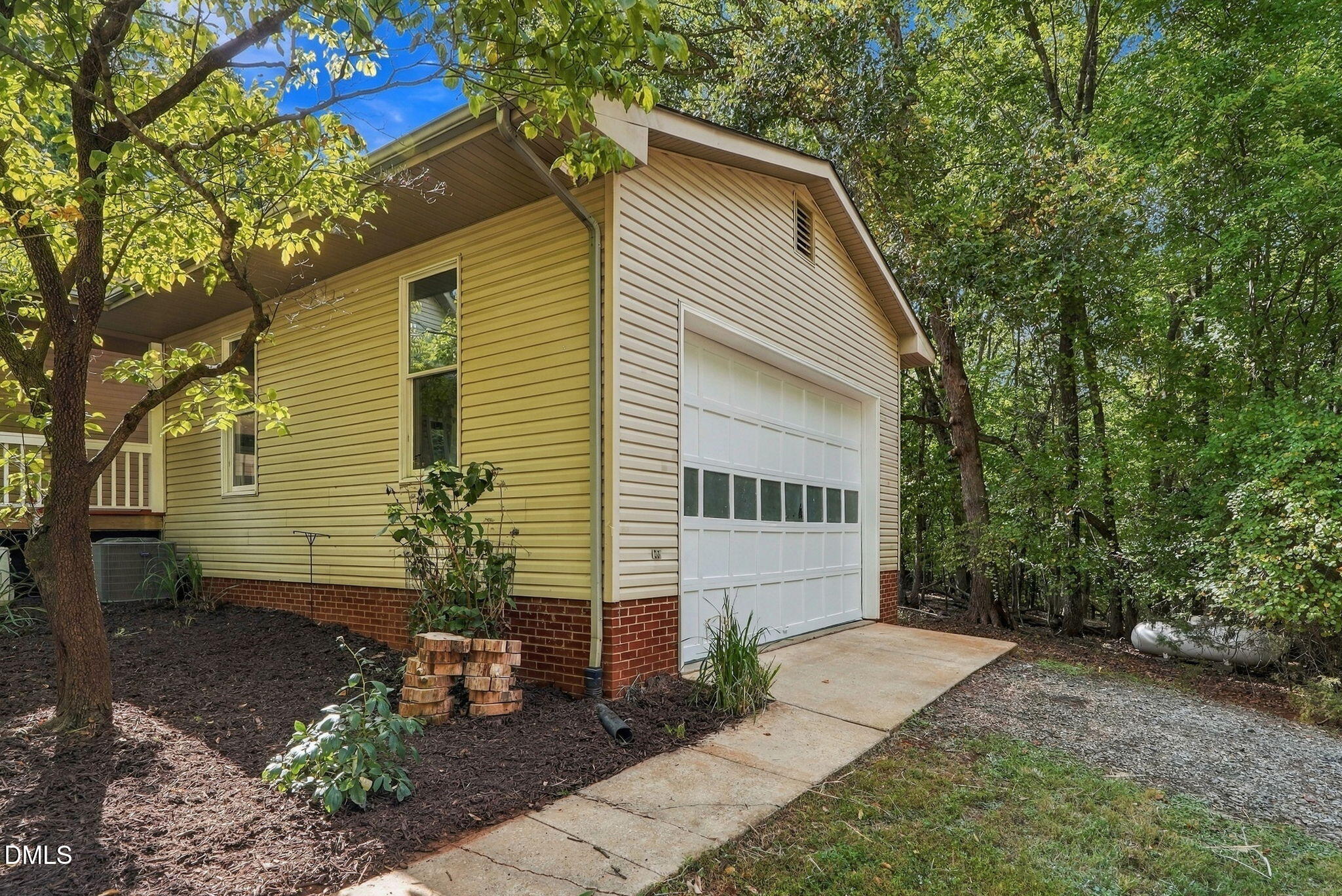 main property photo 53