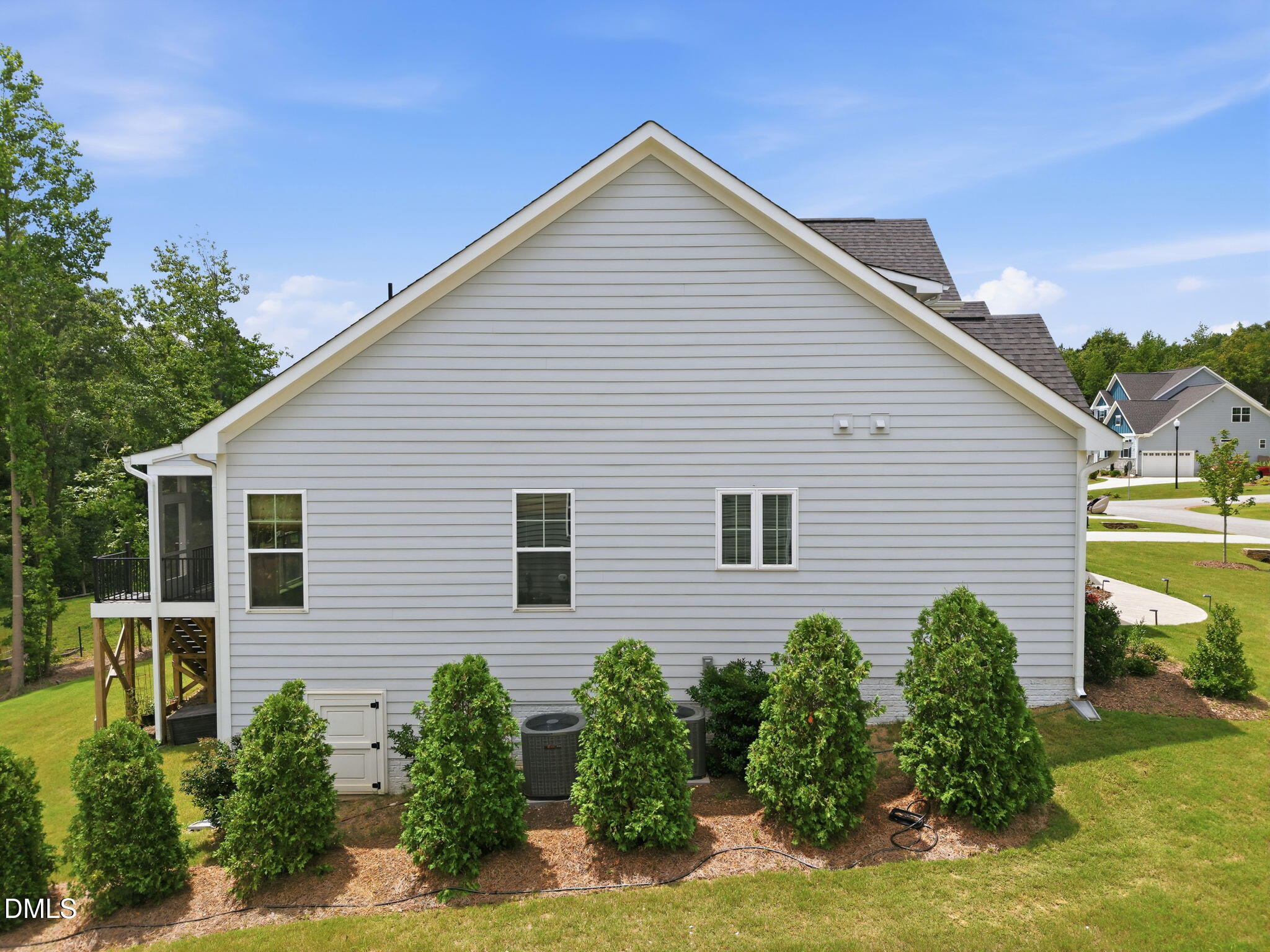 main property photo 47