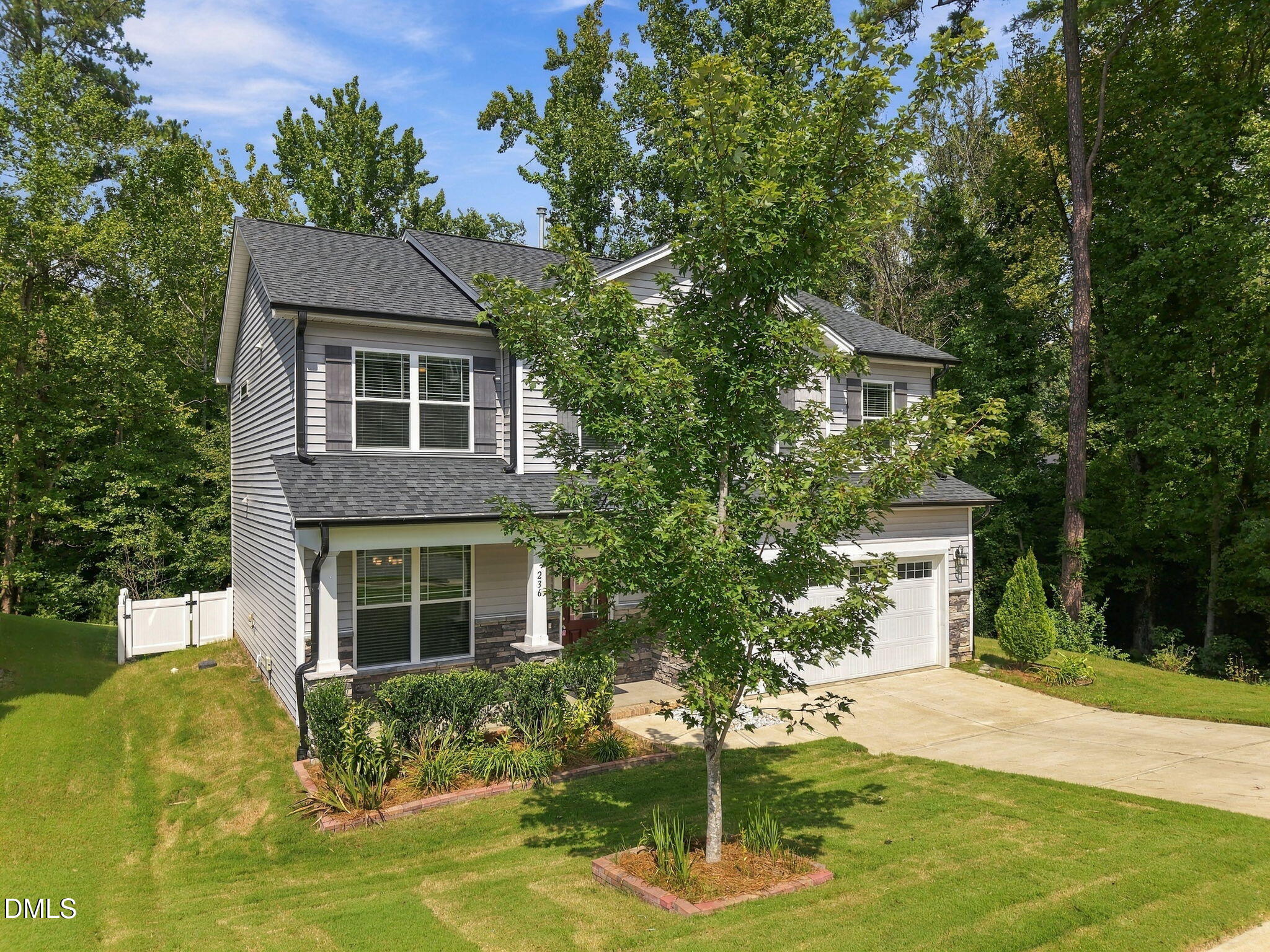 main property photo 44
