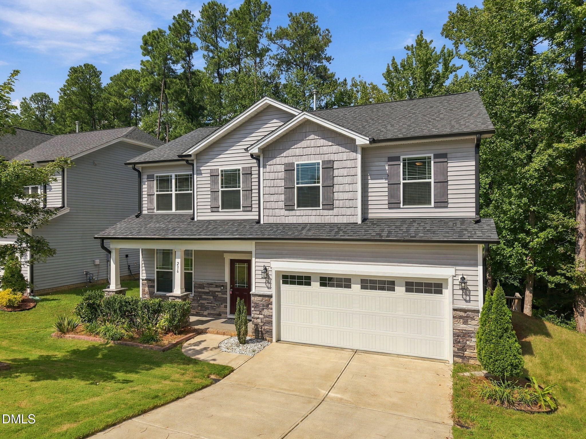 main property photo 45
