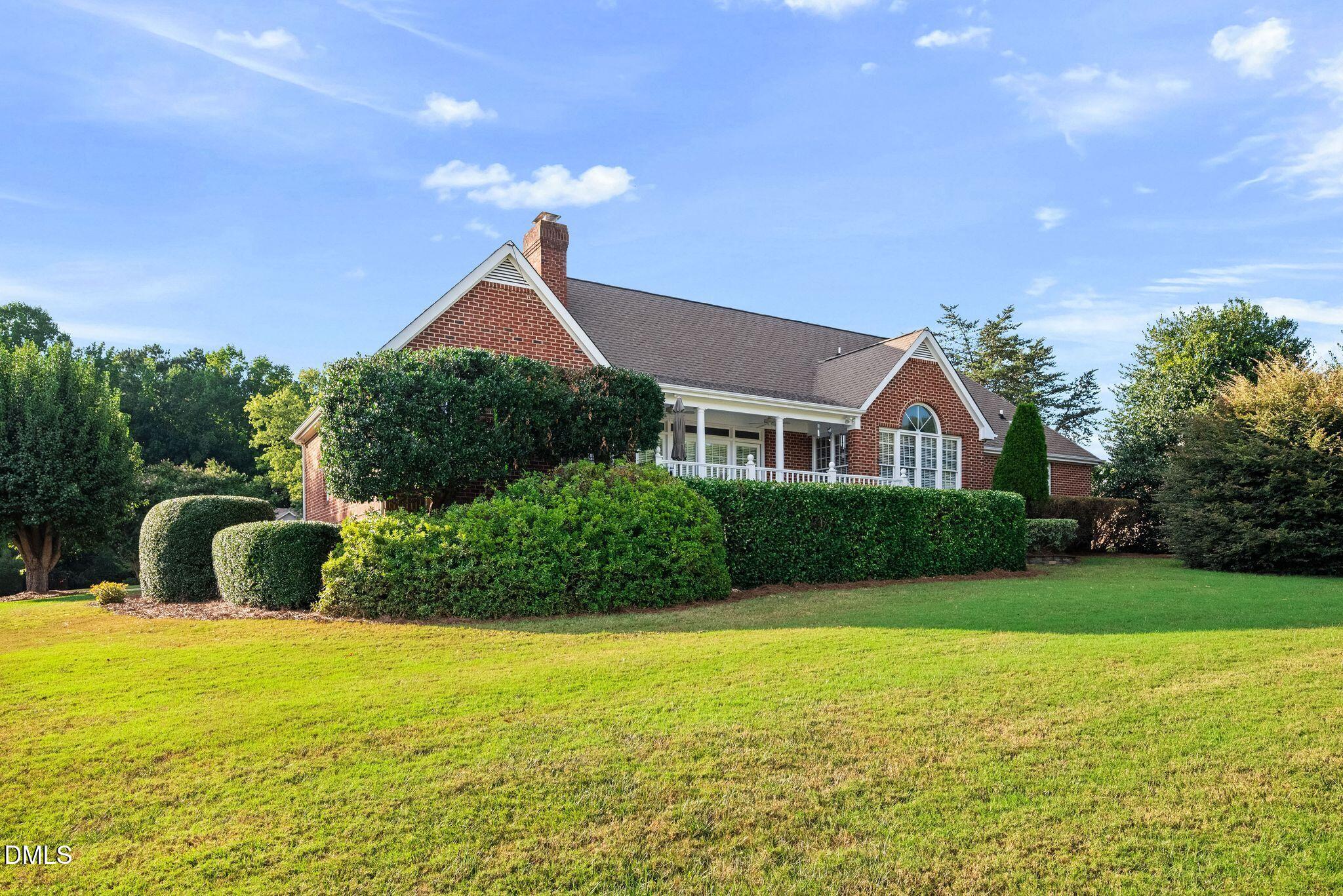 main property photo 5