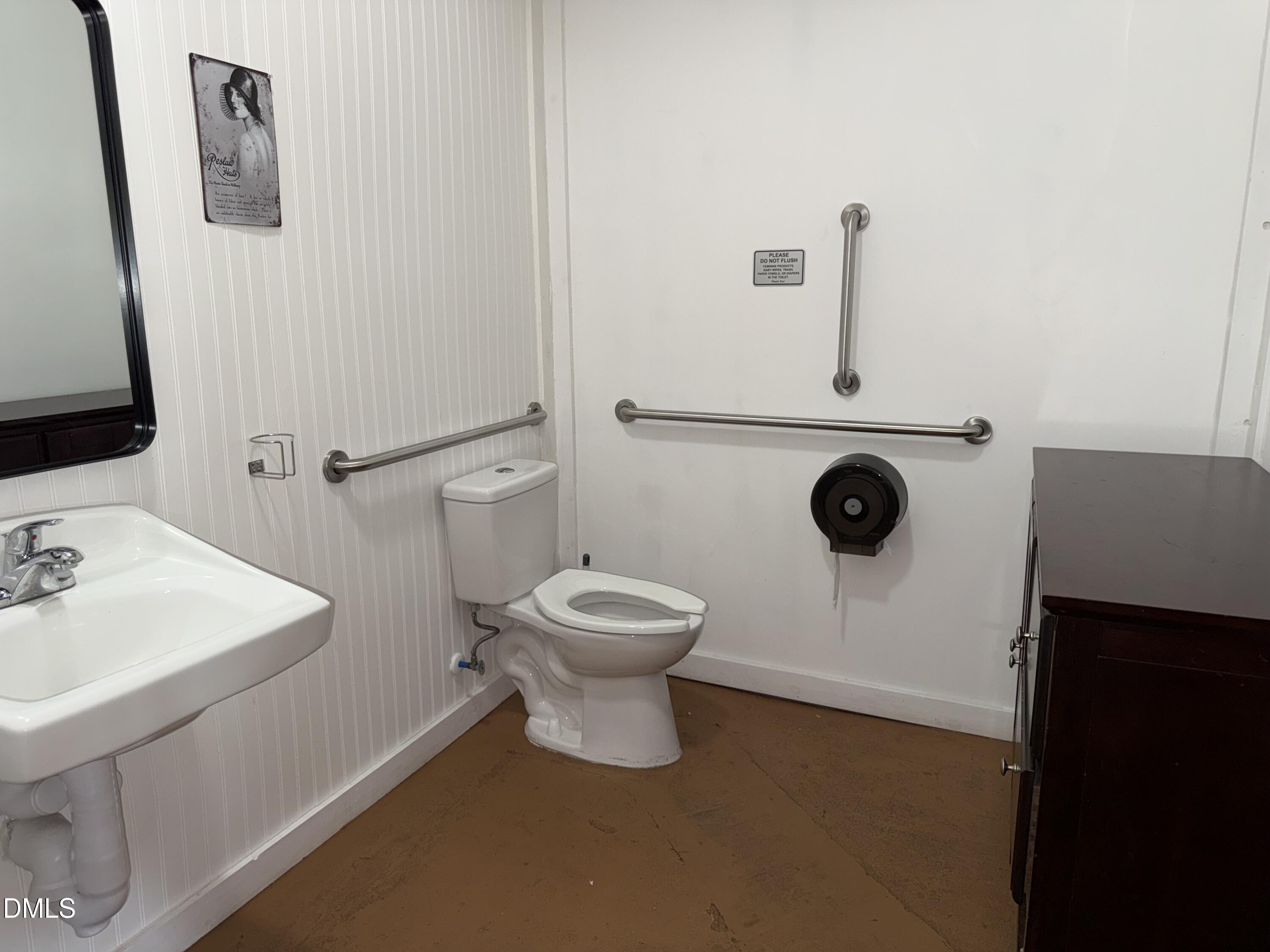 main property photo 7