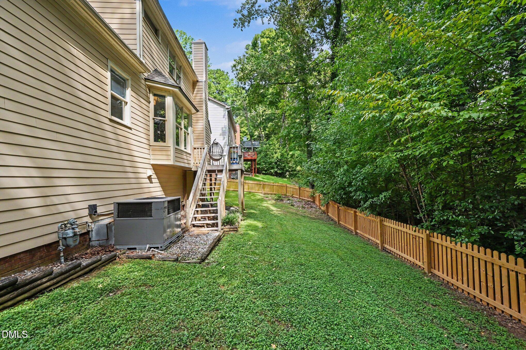 main property photo 22