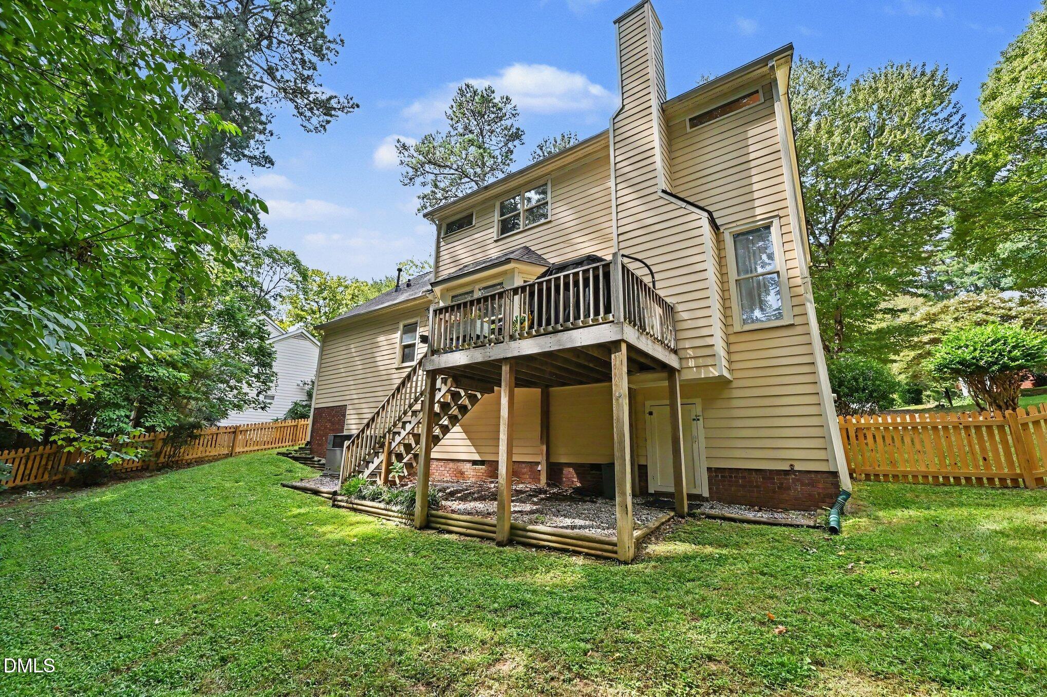 main property photo 23