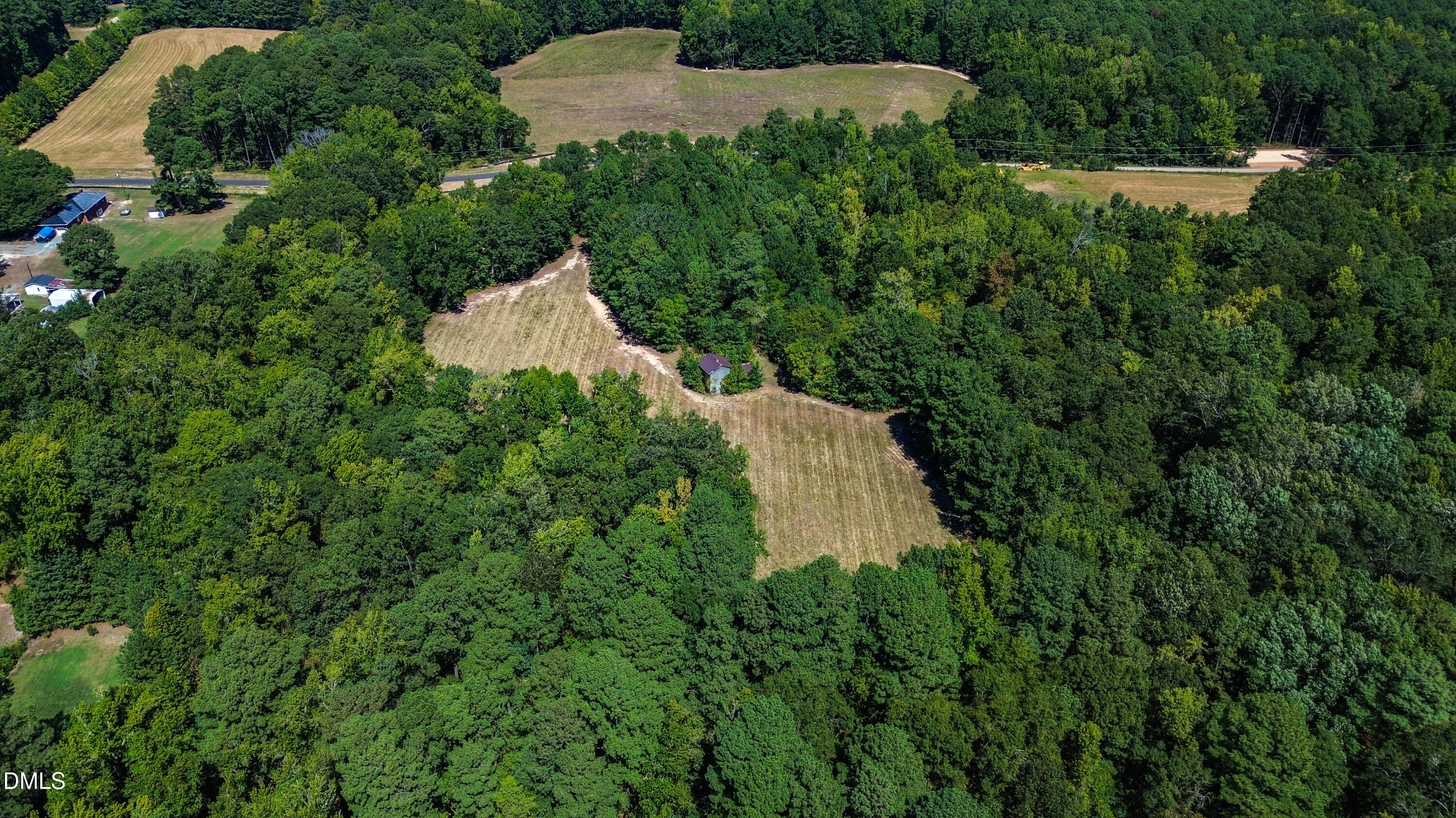 main property photo 8