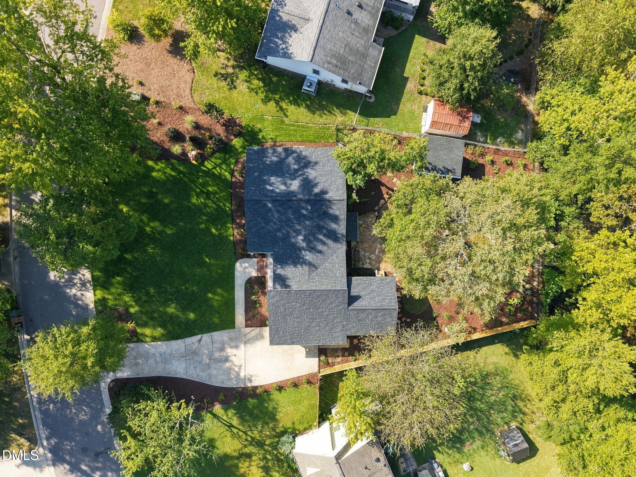 main property photo 41