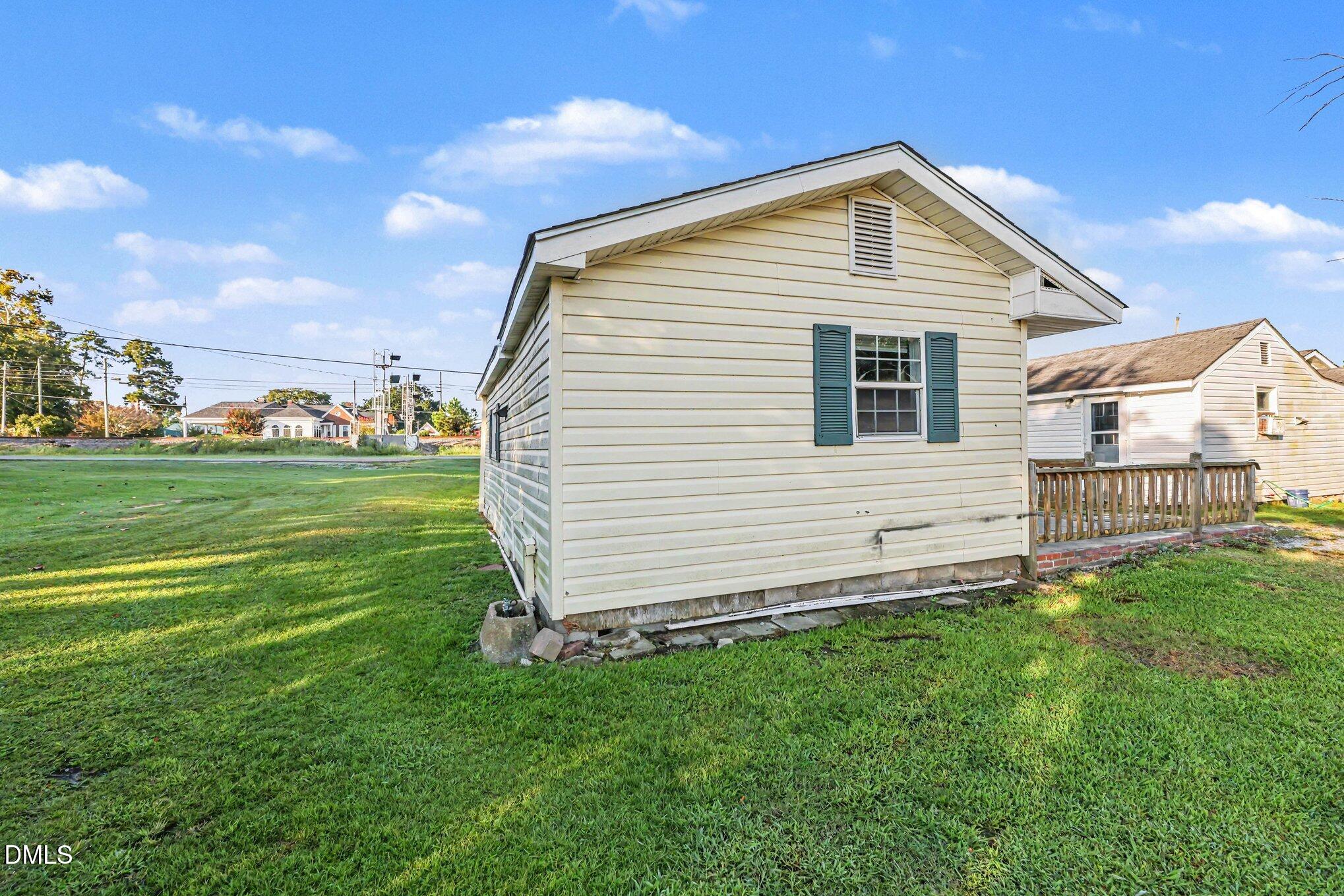 main property photo 34
