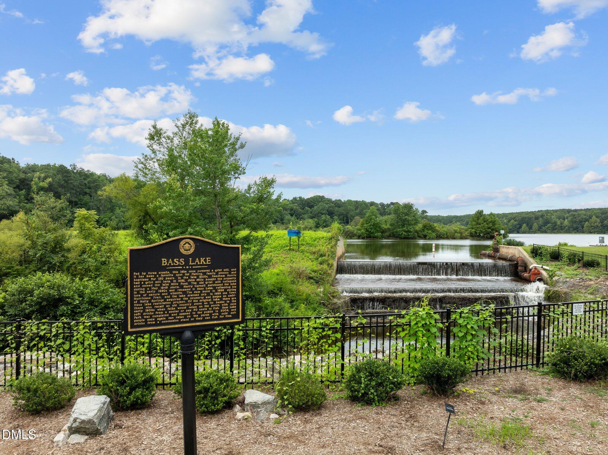 main property photo 77