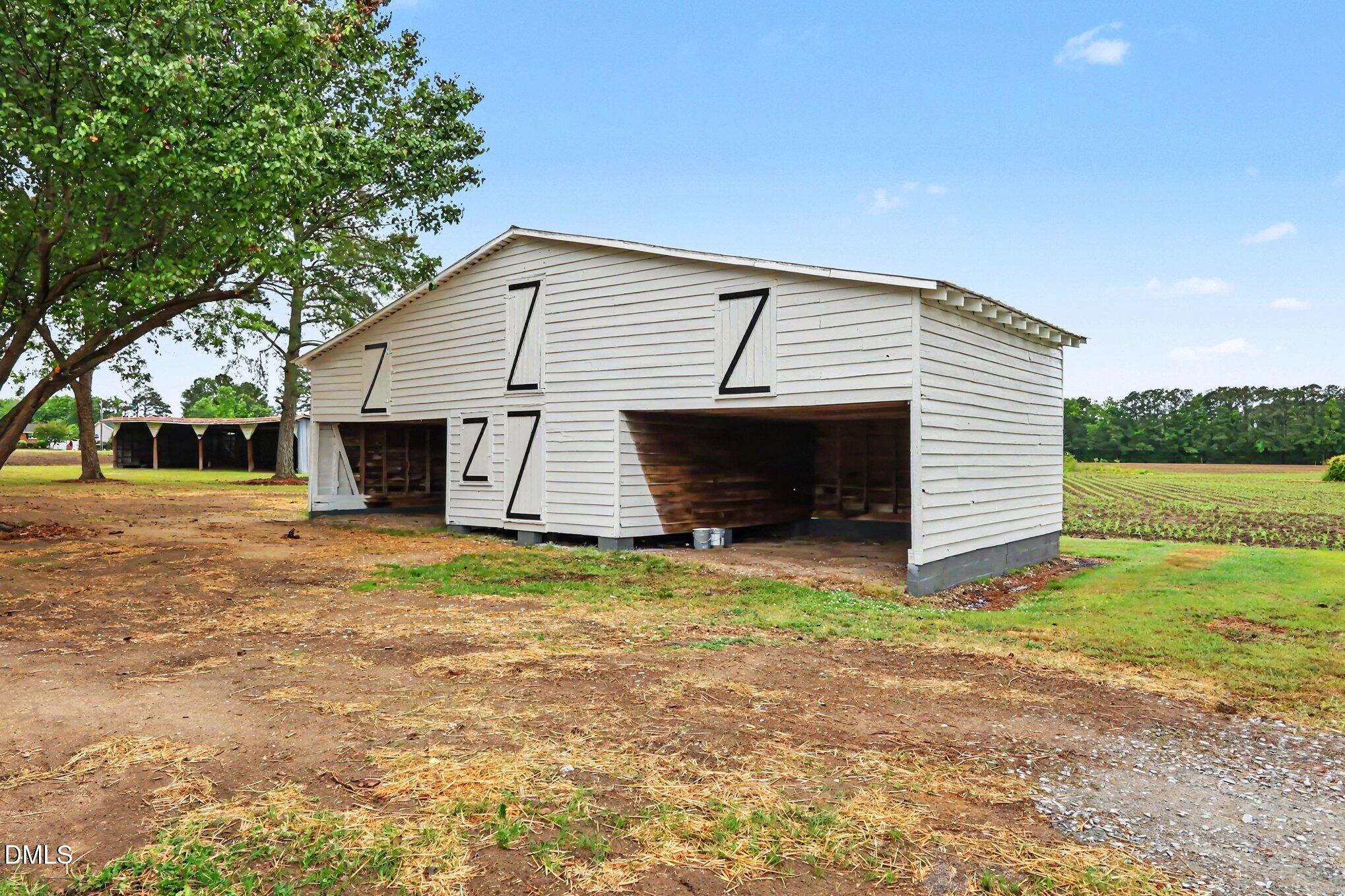 main property photo 22