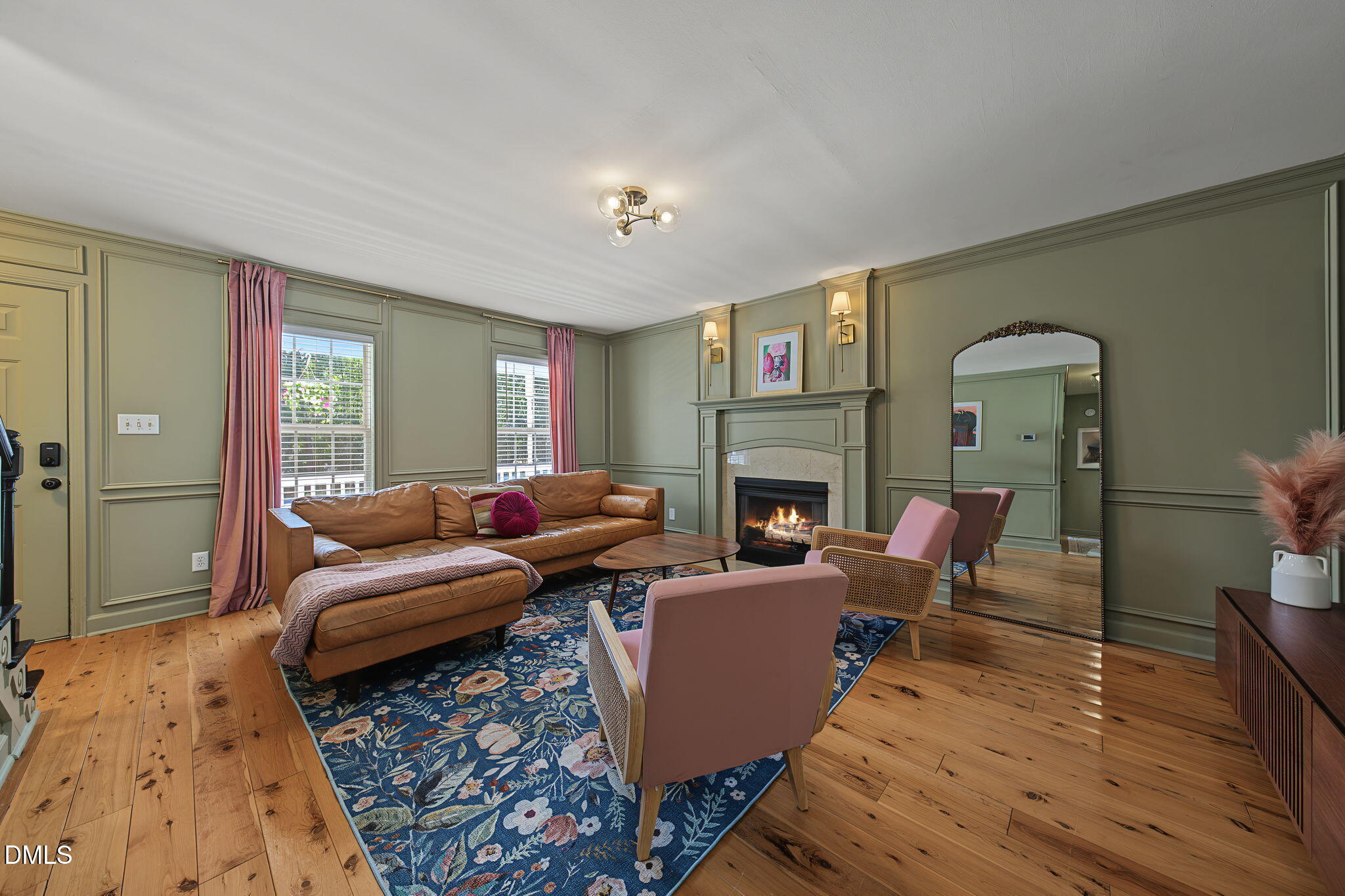 main property photo 11