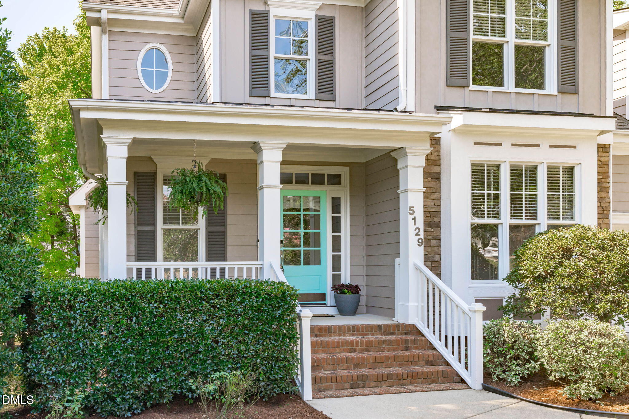 main property photo 6
