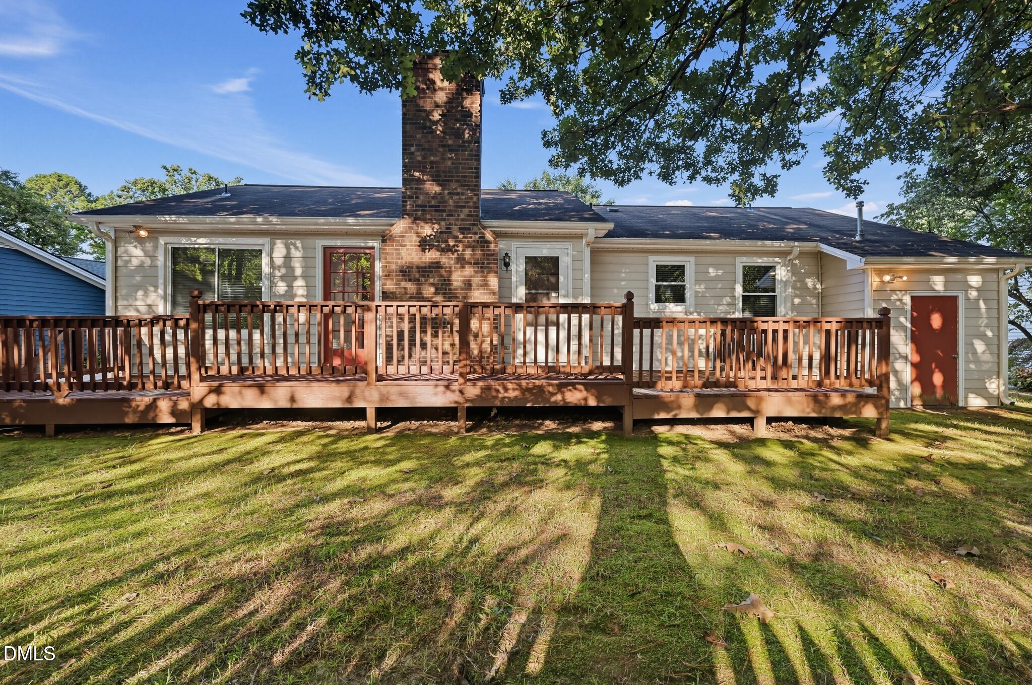 main property photo 9