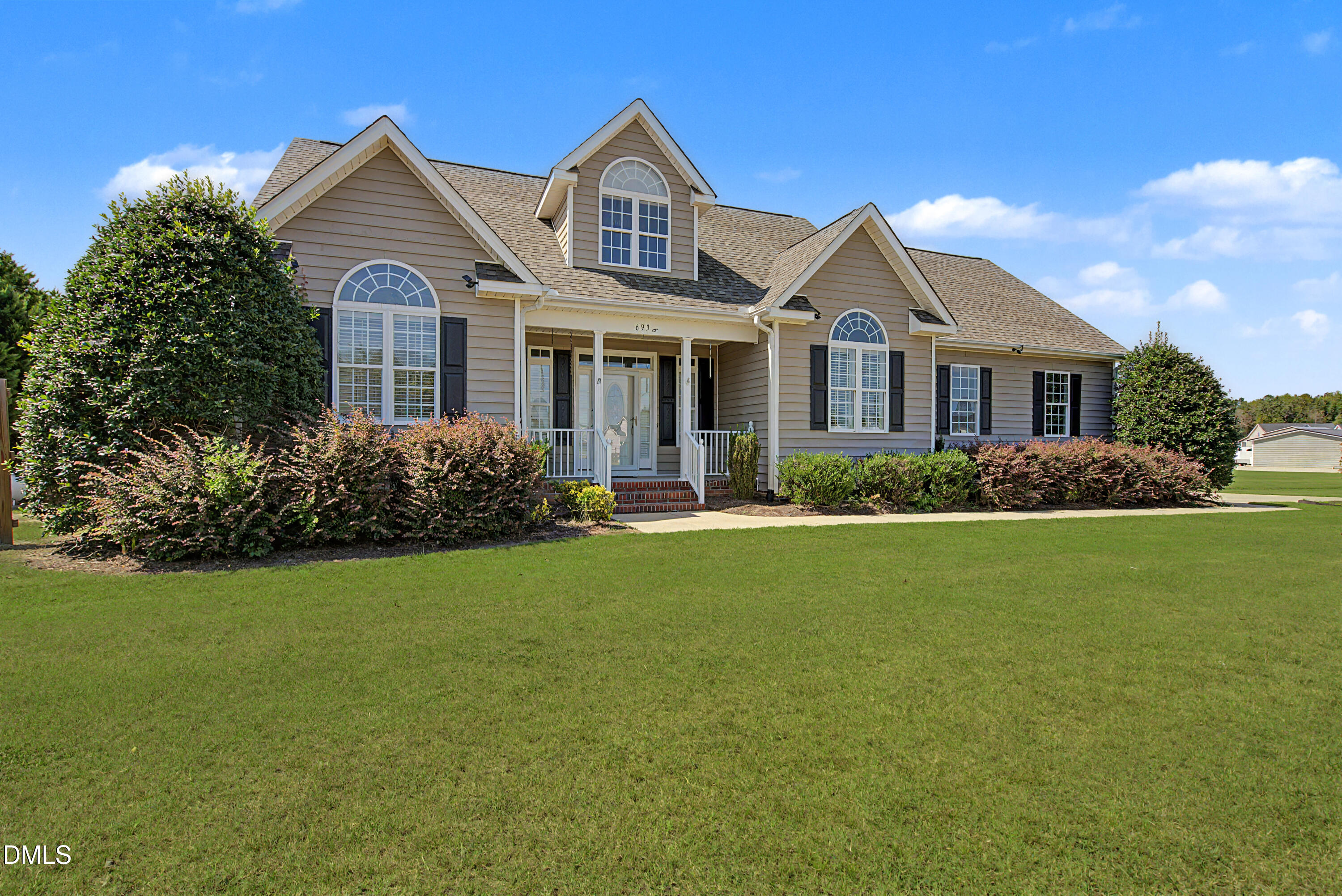 main property photo 2