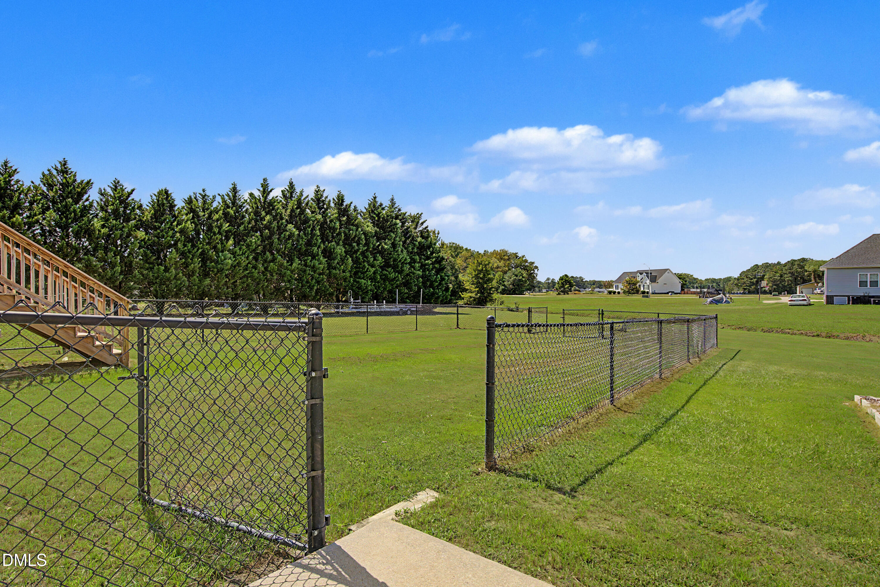 main property photo 38