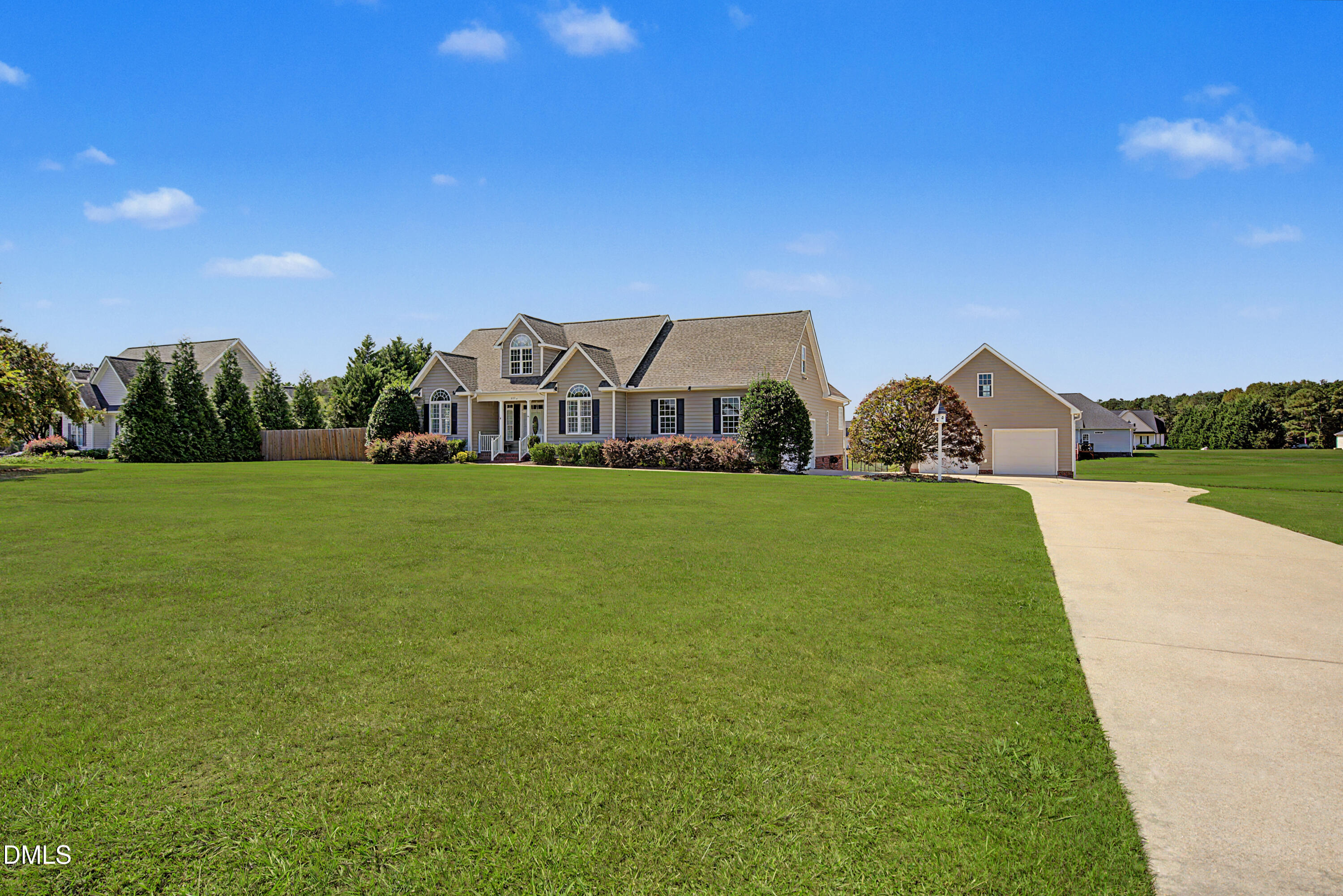 main property photo 50