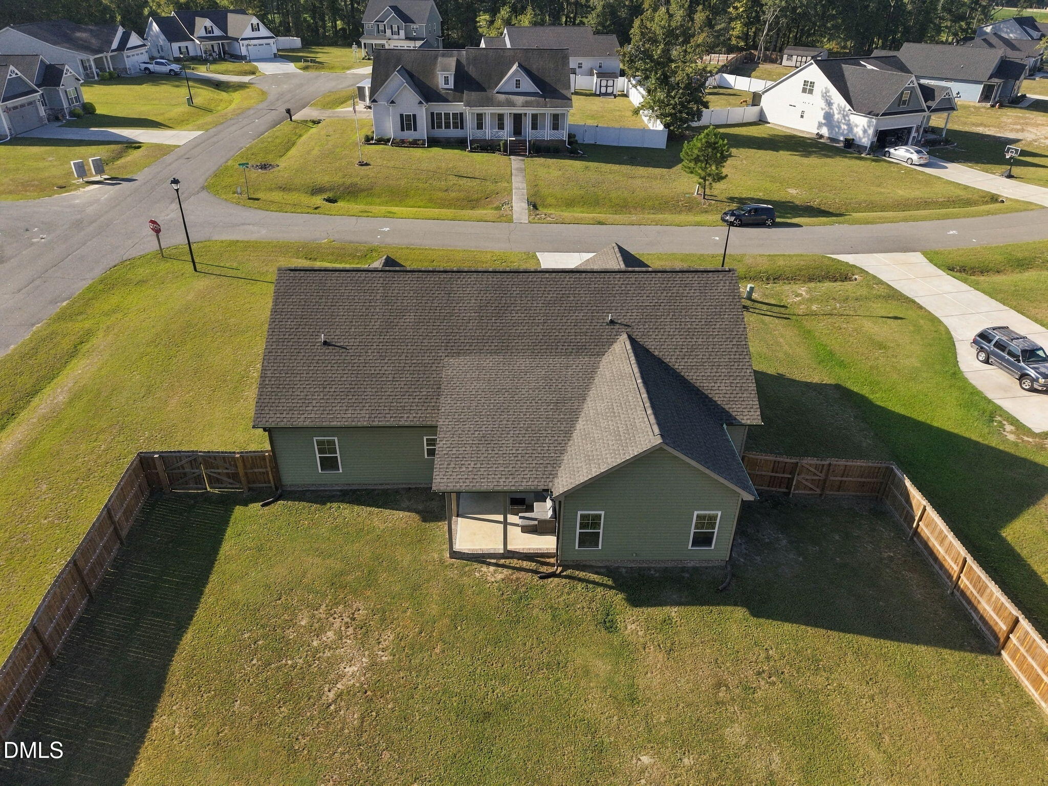 main property photo 13
