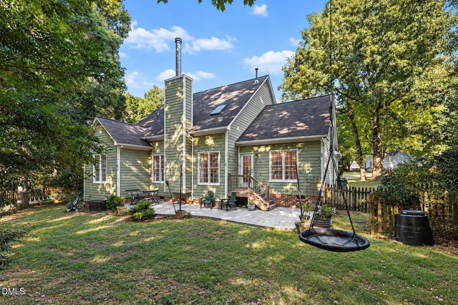 main property photo 23