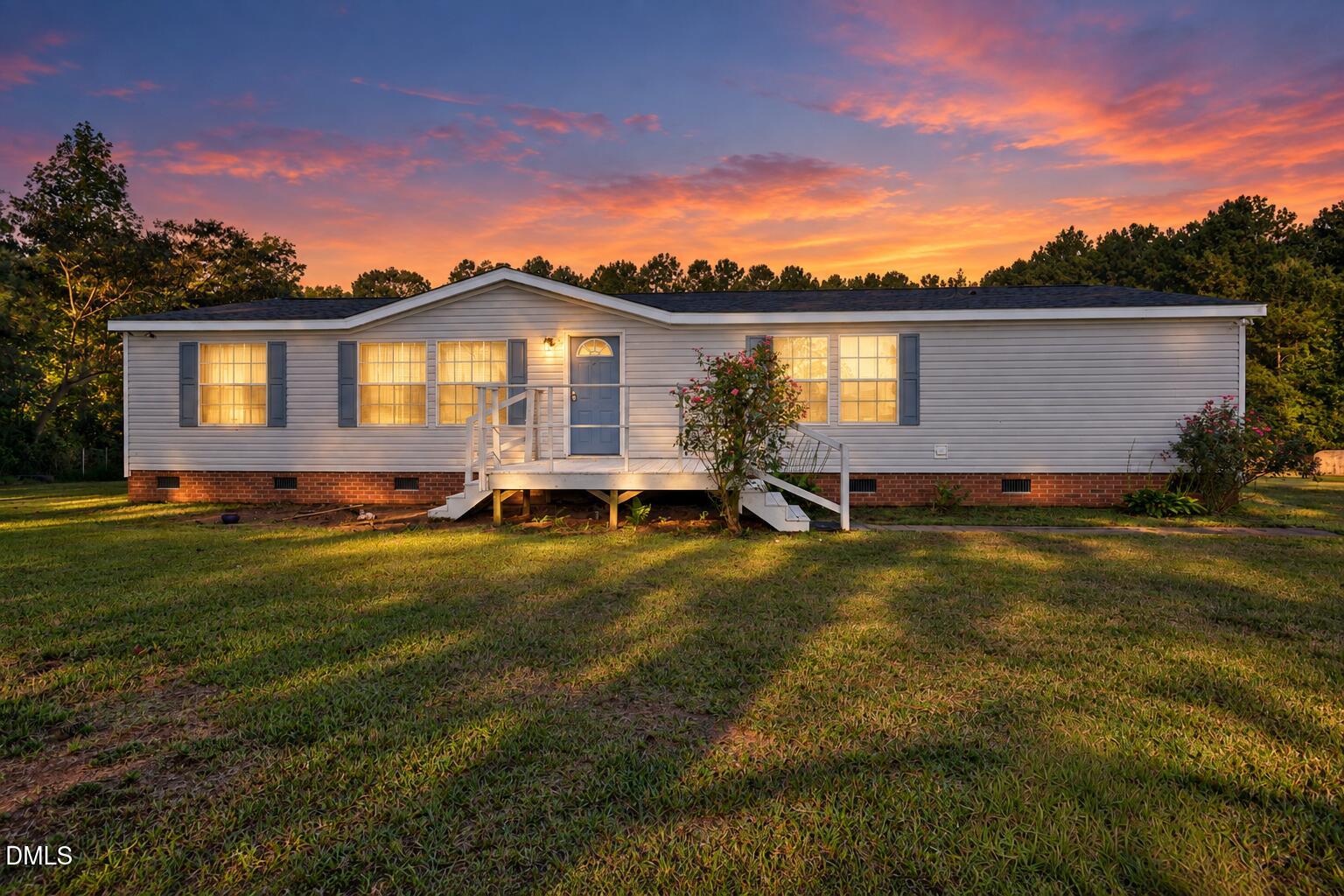 main property photo 14