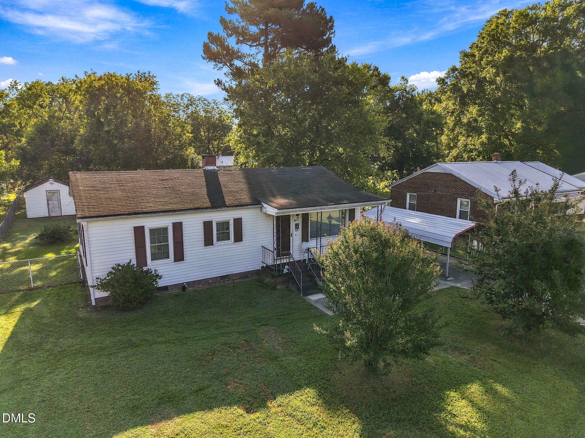 main property photo 31
