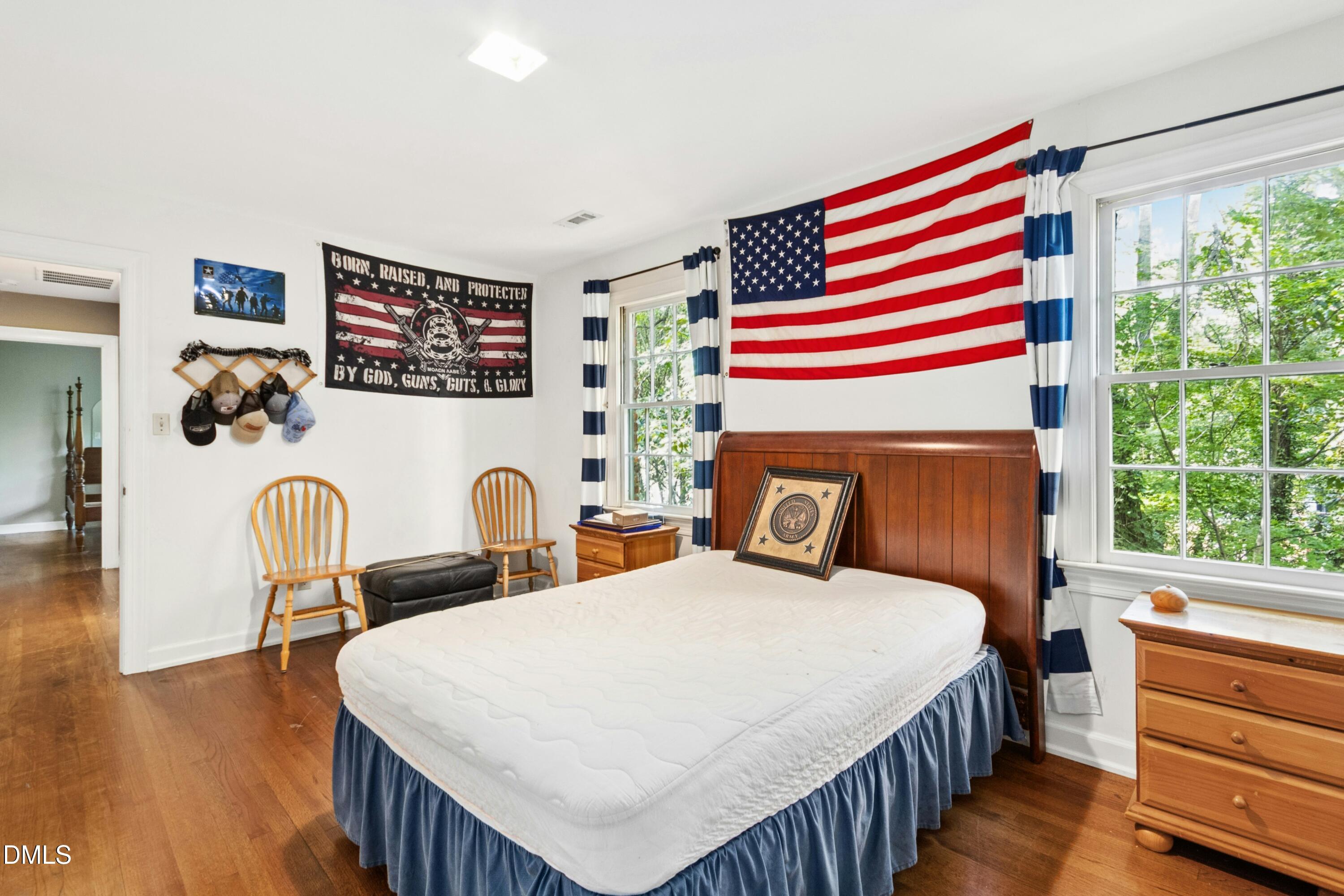 main property photo 18