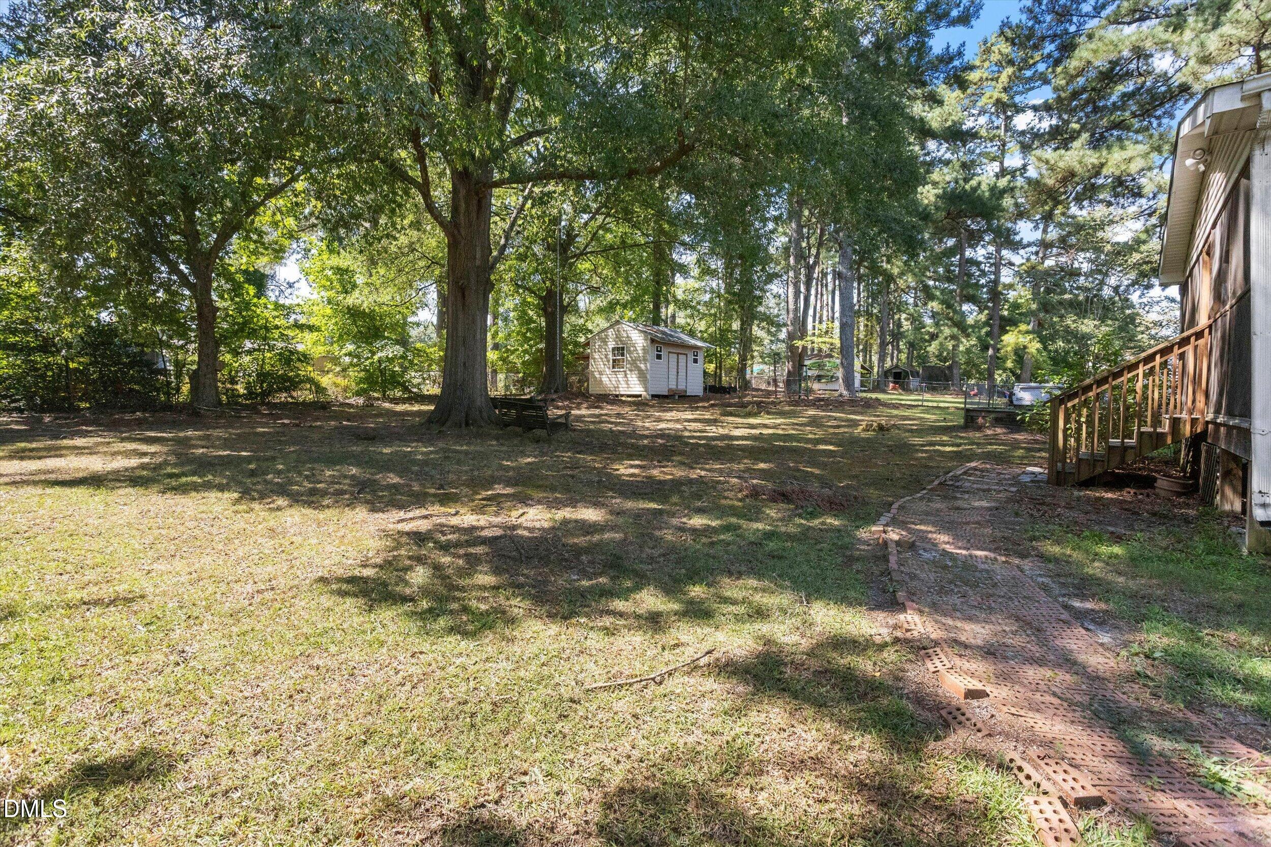 main property photo 30