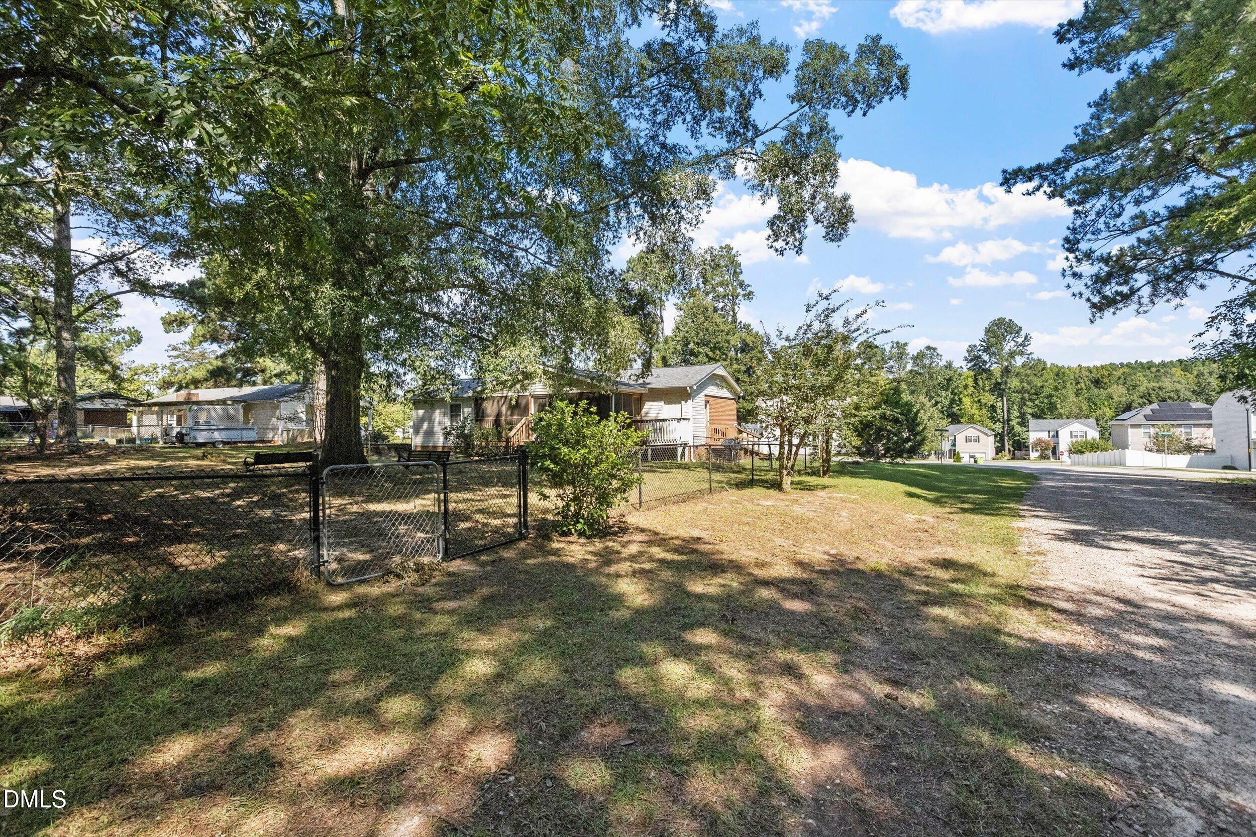 main property photo 31