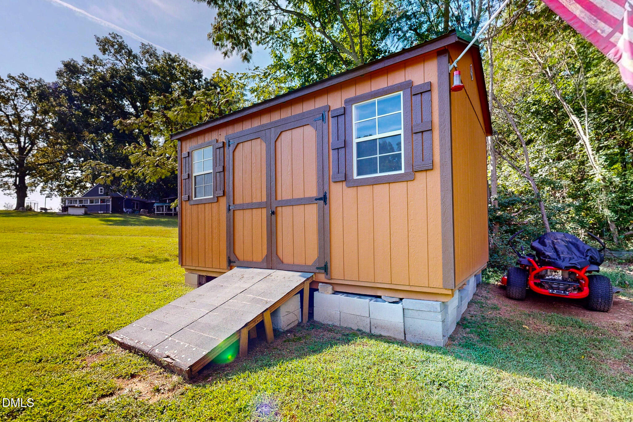 main property photo 7