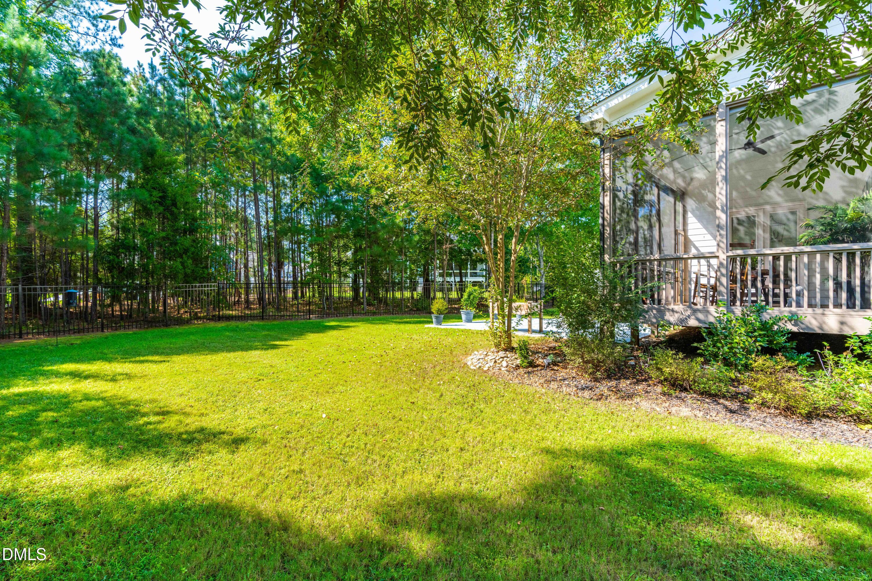 main property photo 41