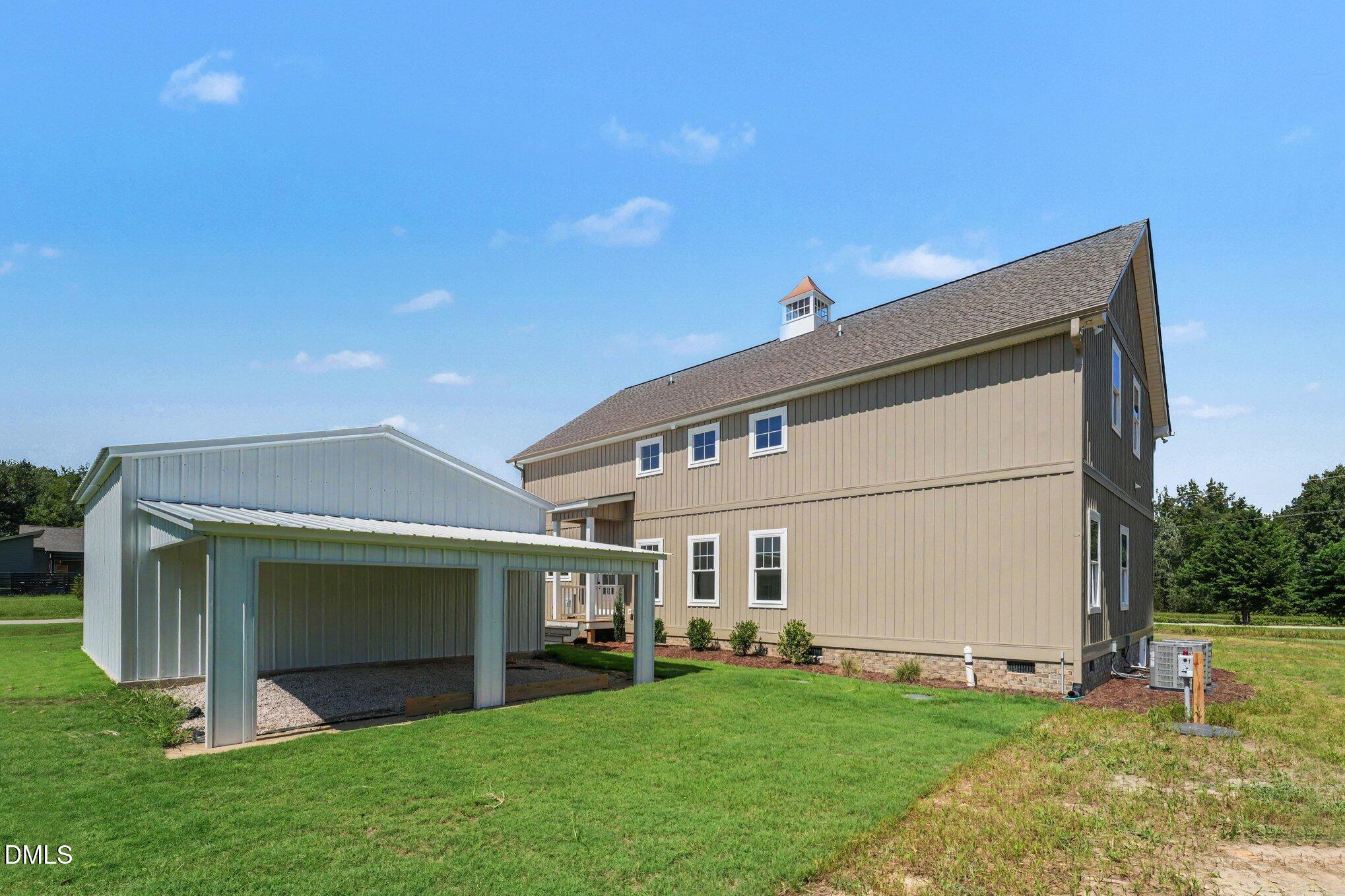 main property photo 4