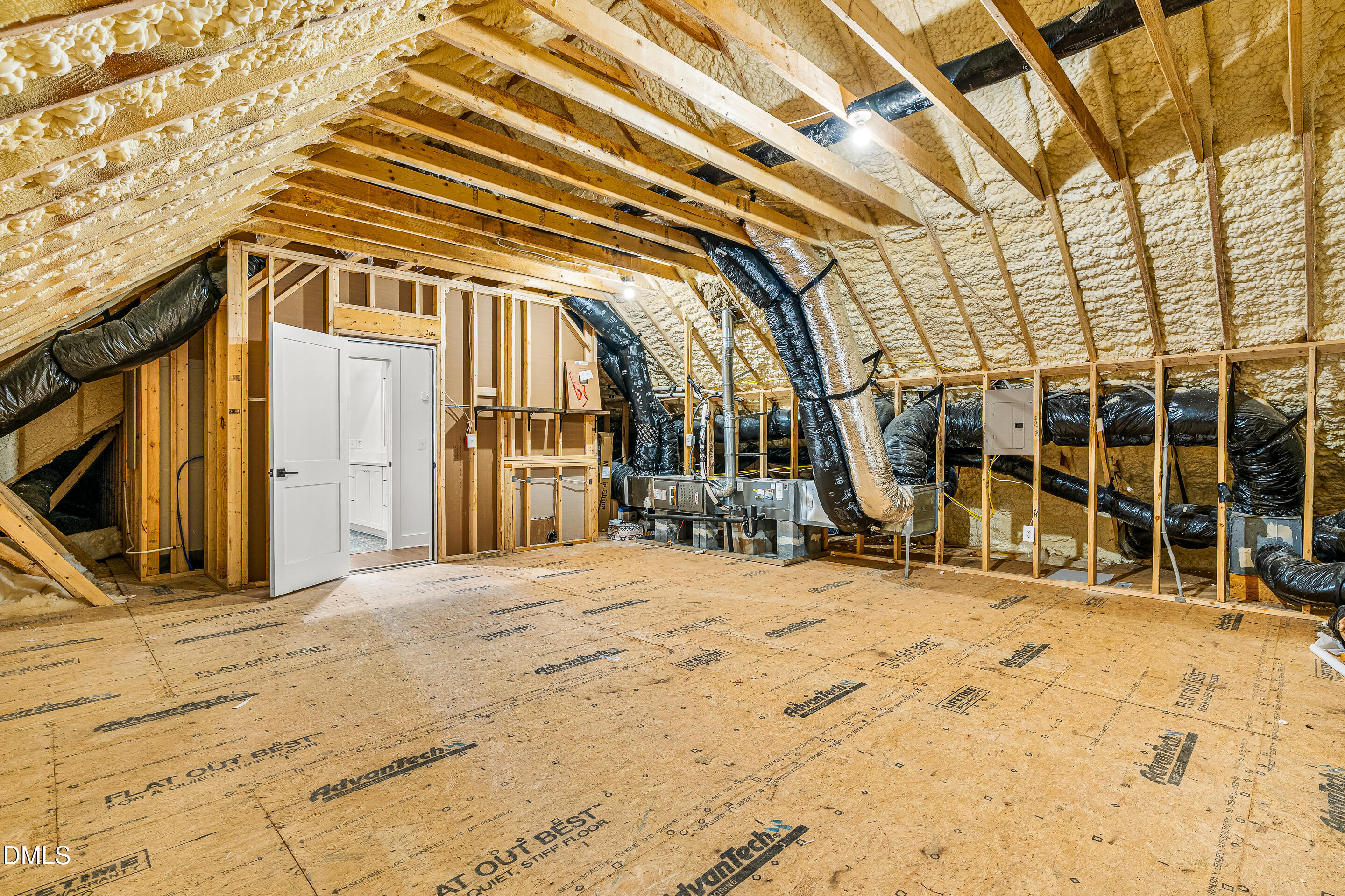 main property photo 50