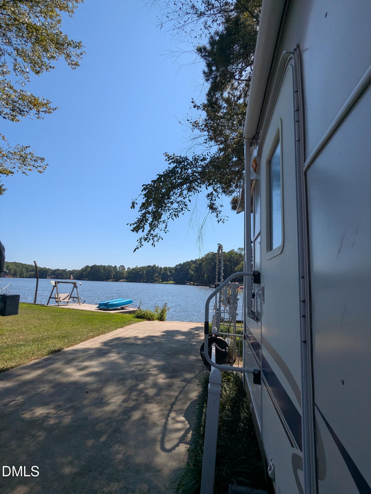 main property photo 40