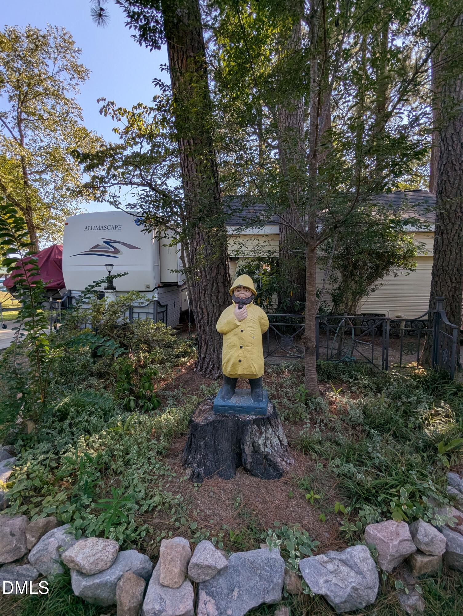 main property photo 54
