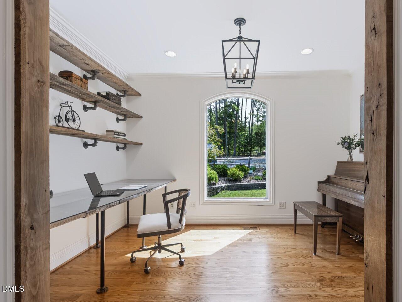 main property photo 5