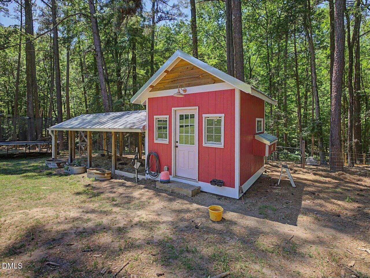 main property photo 80