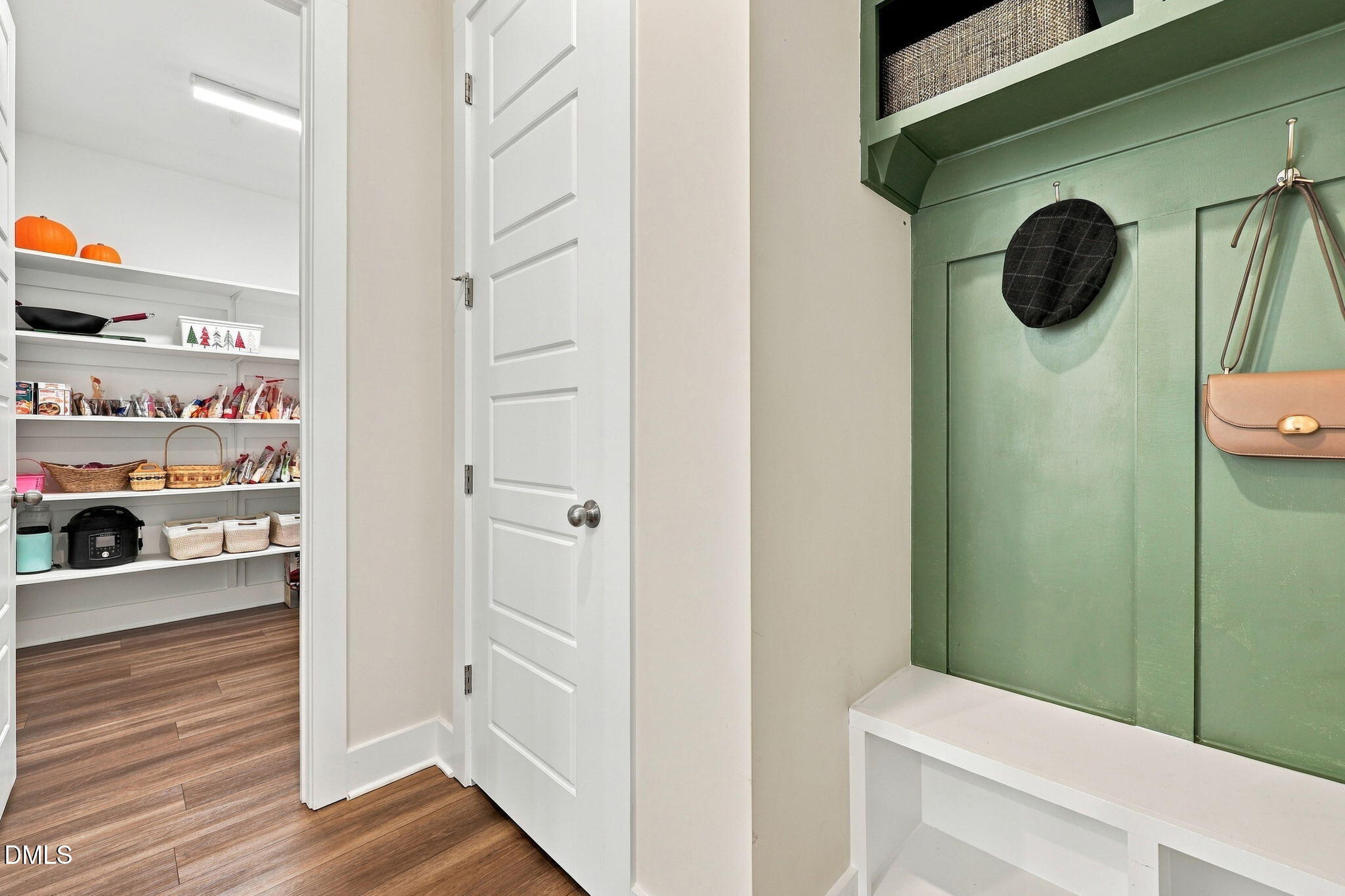 main property photo 18