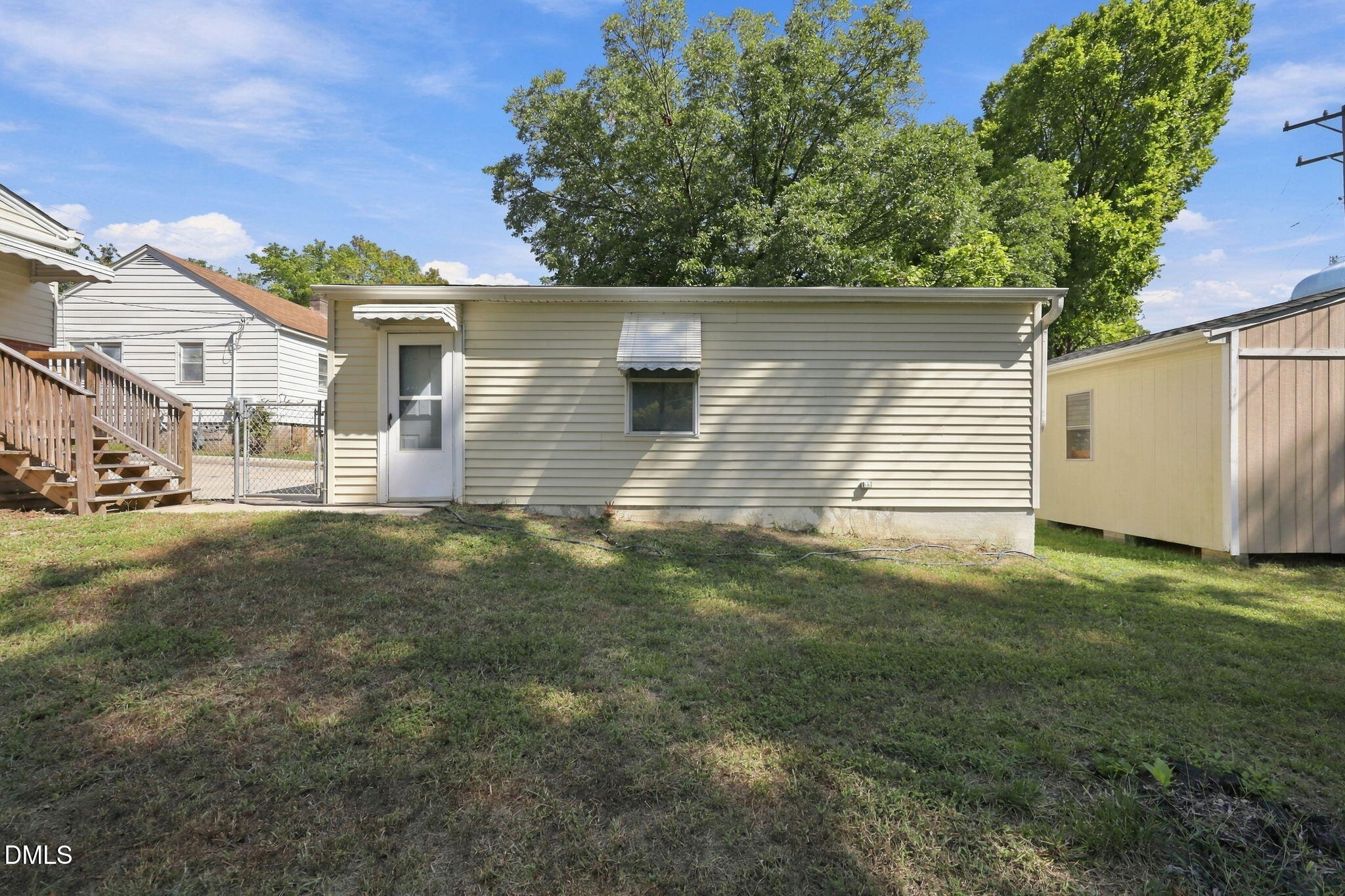 main property photo 25