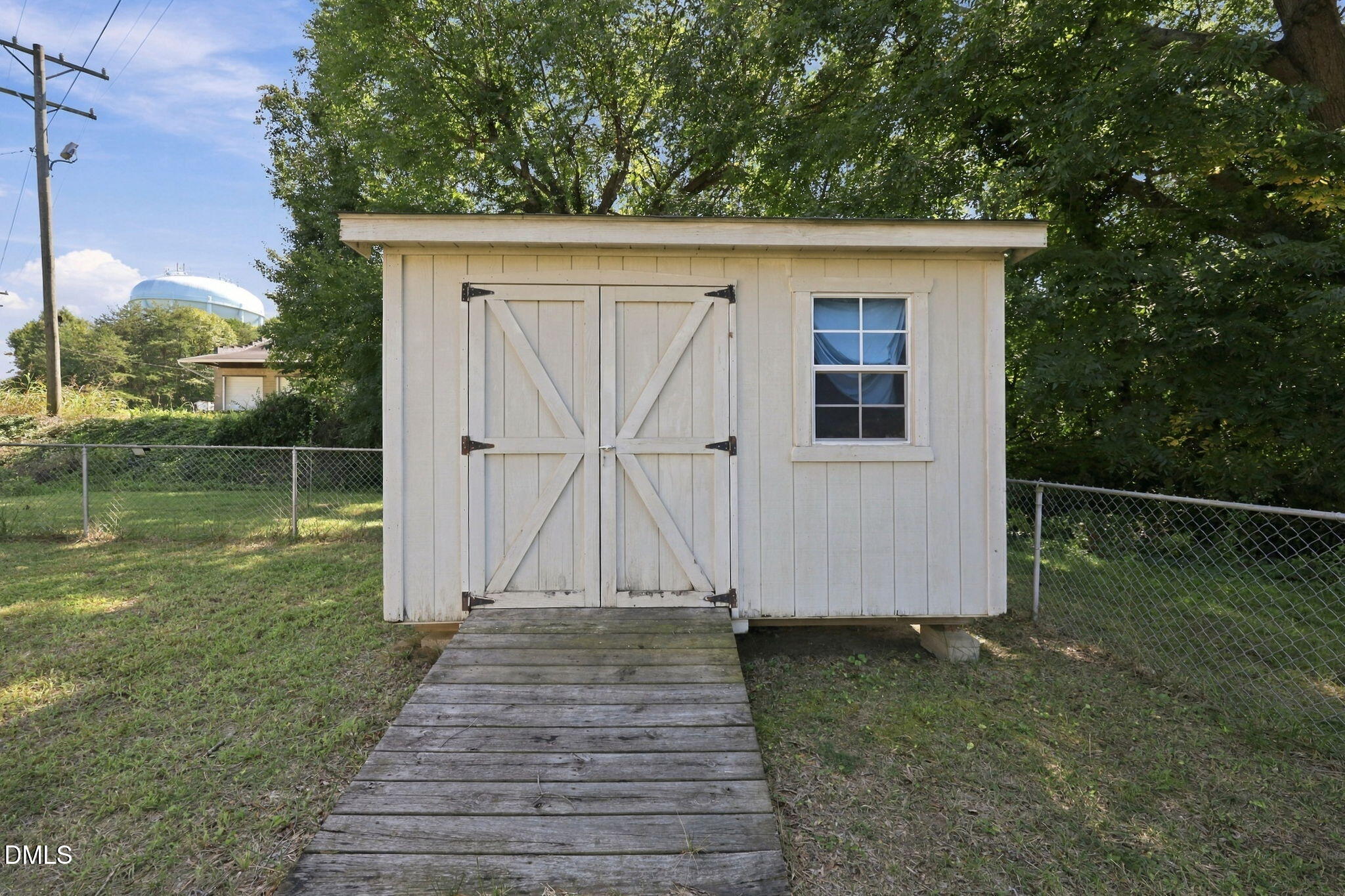 main property photo 26