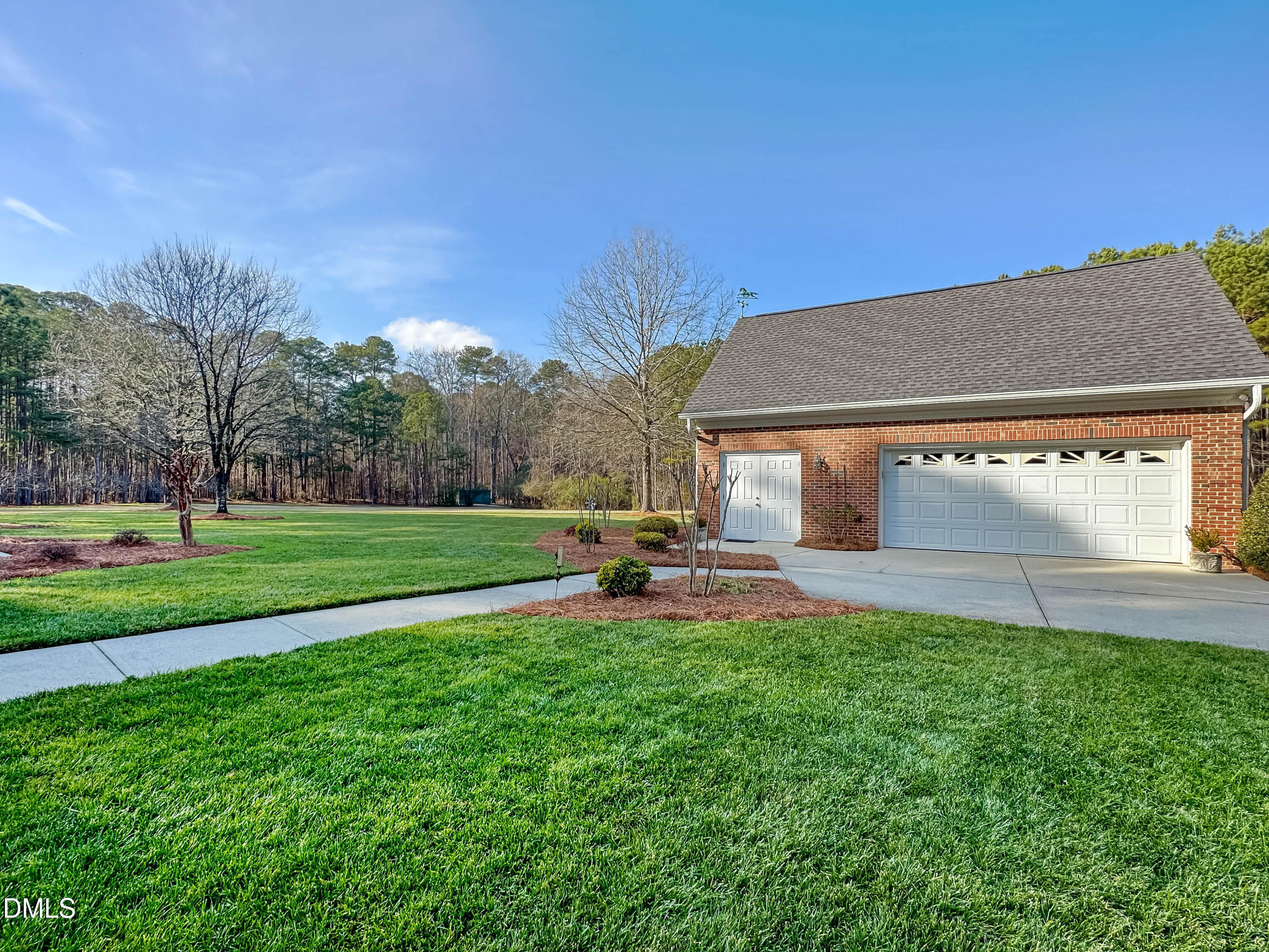 main property photo 50