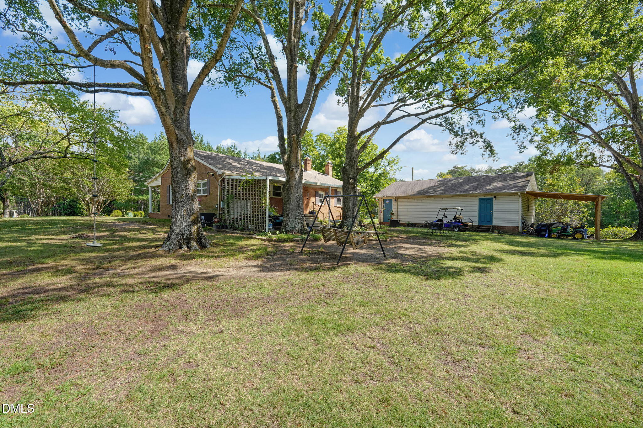main property photo 27