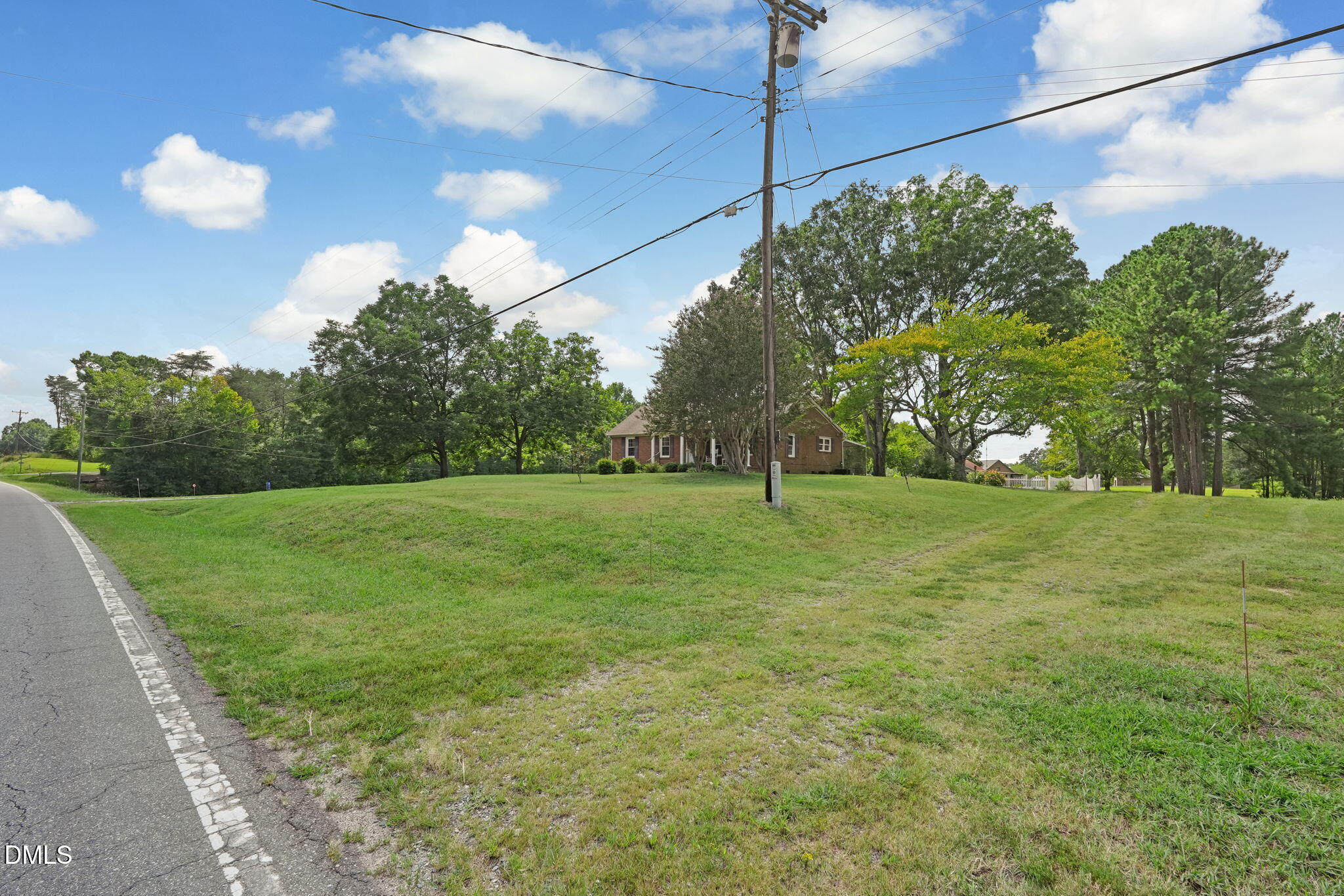 main property photo 40