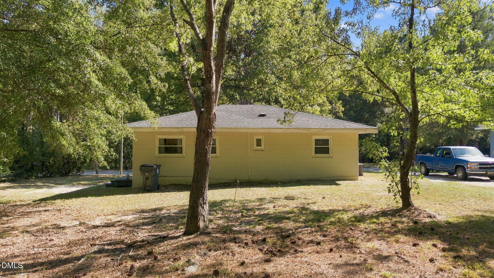main property photo 27