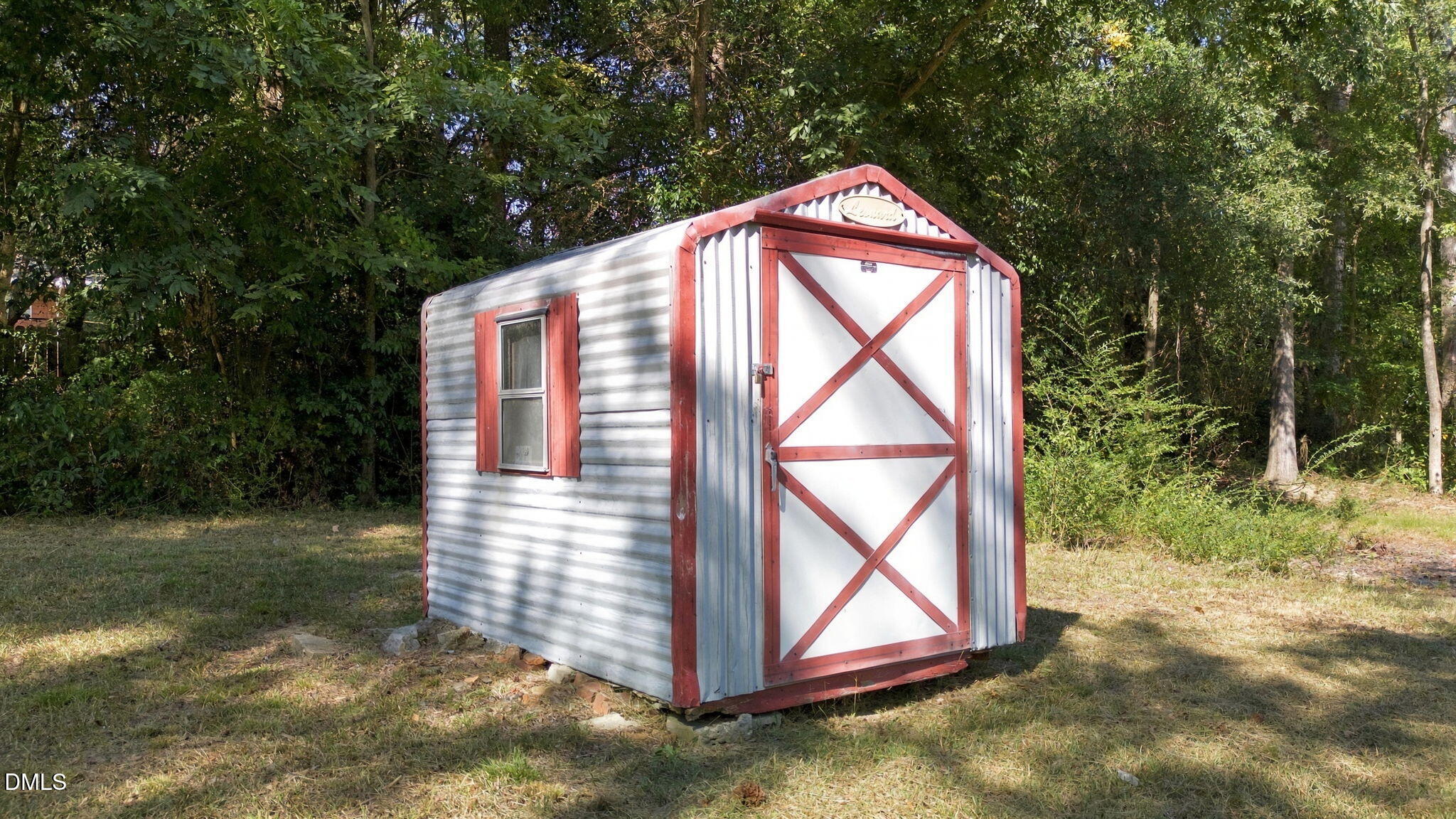 main property photo 30