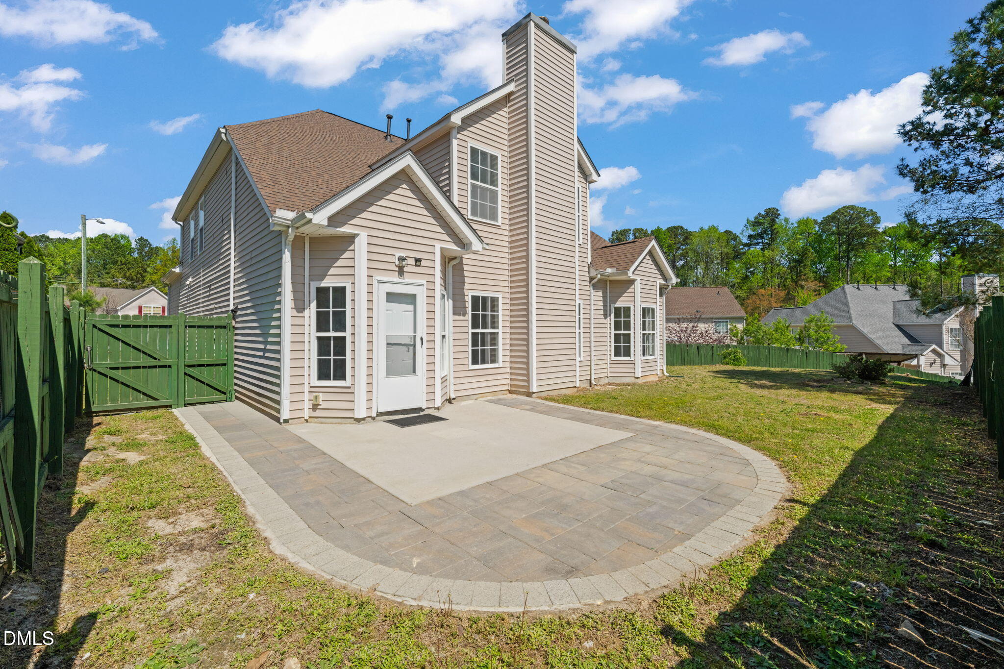 main property photo 39