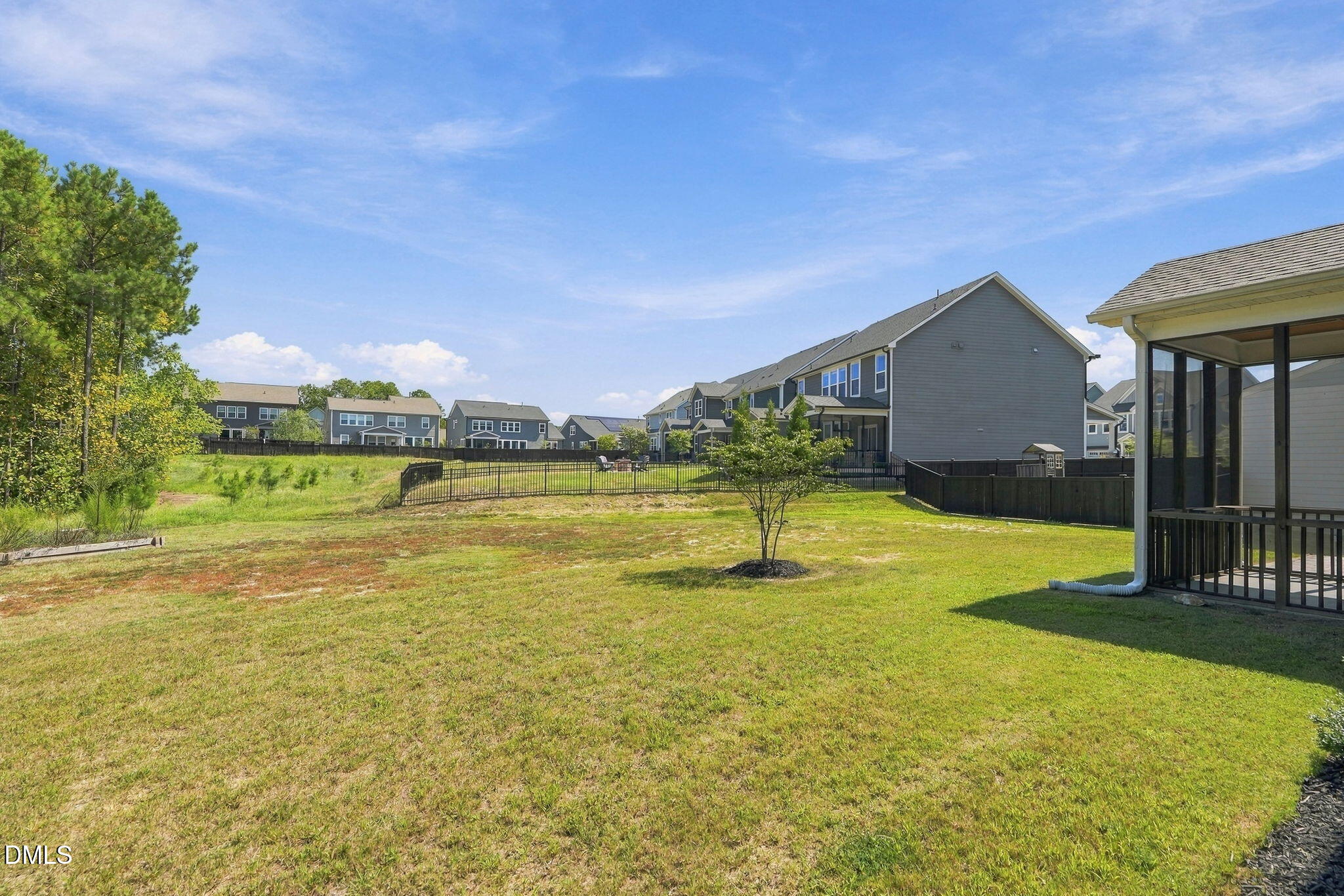 main property photo 37