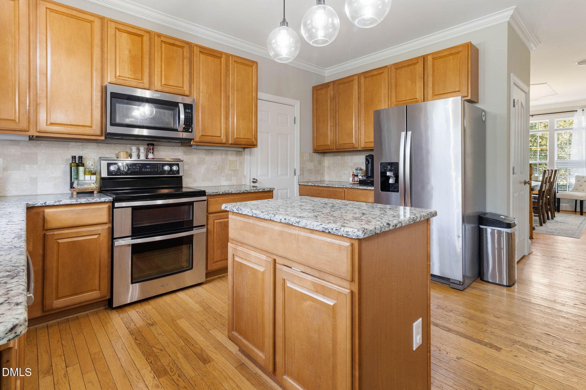 main property photo 20