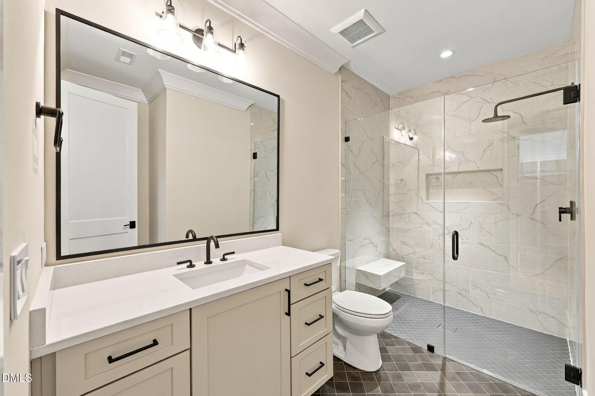 main property photo 75