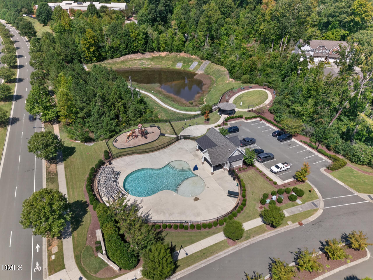 main property photo 38